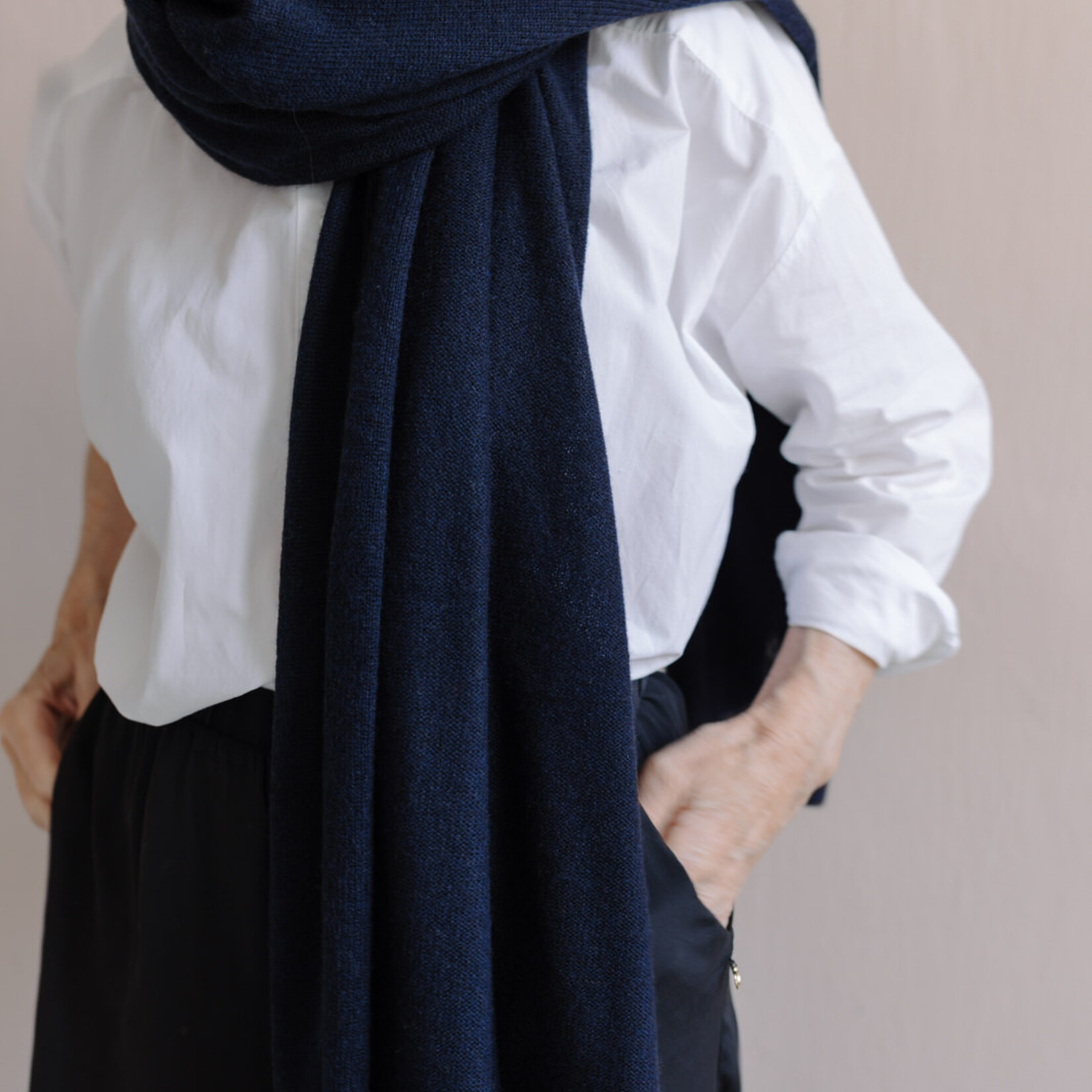 White + Warren Cashmere Travel Wrap deep blue
