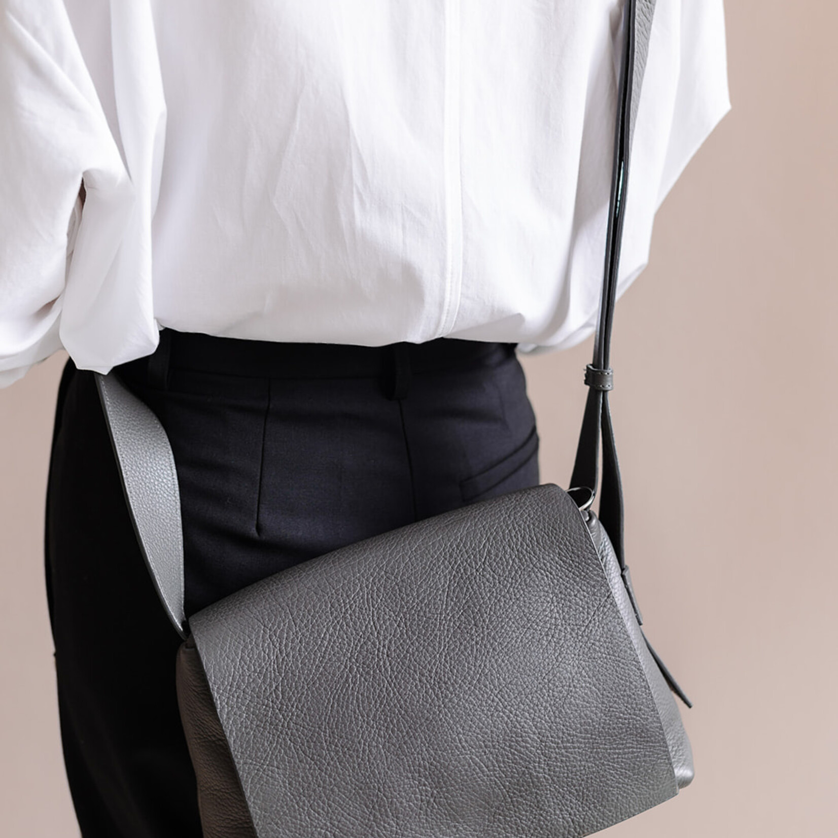 NO/AN Small Fold gunmetal