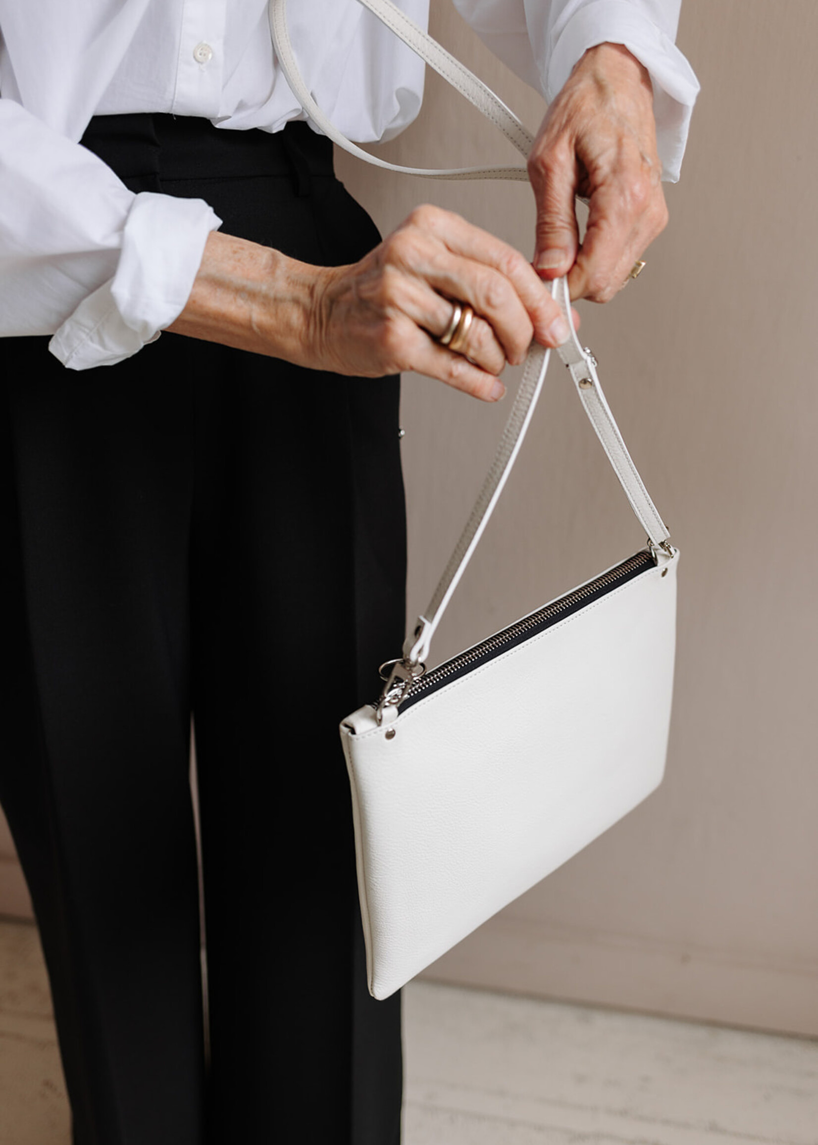 NO/AN pocket bag white