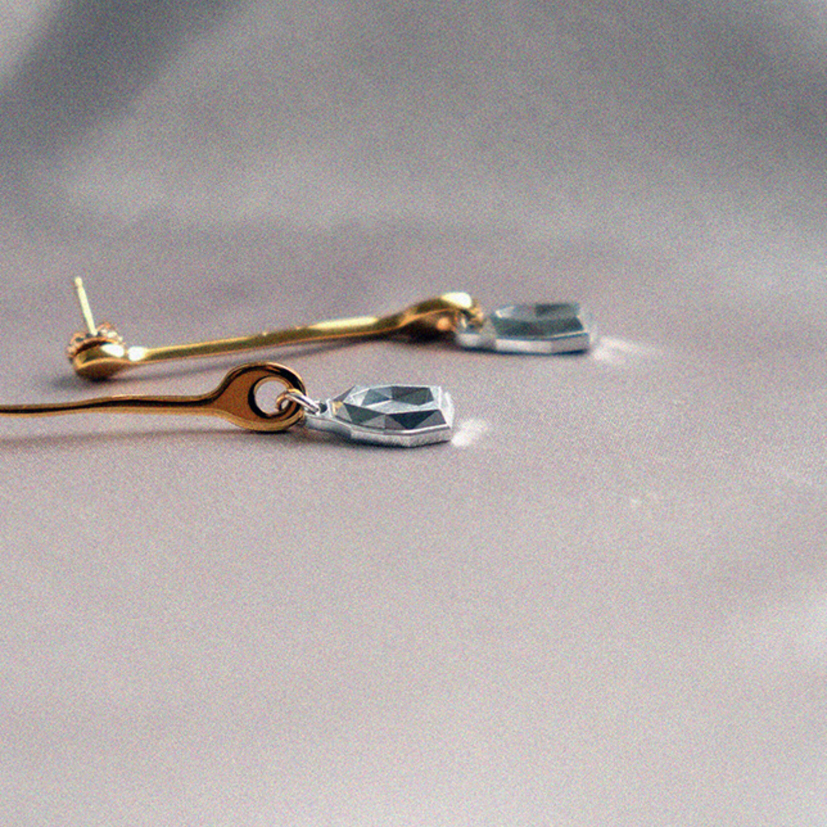 Tweek-eek Diamond bone big earrings