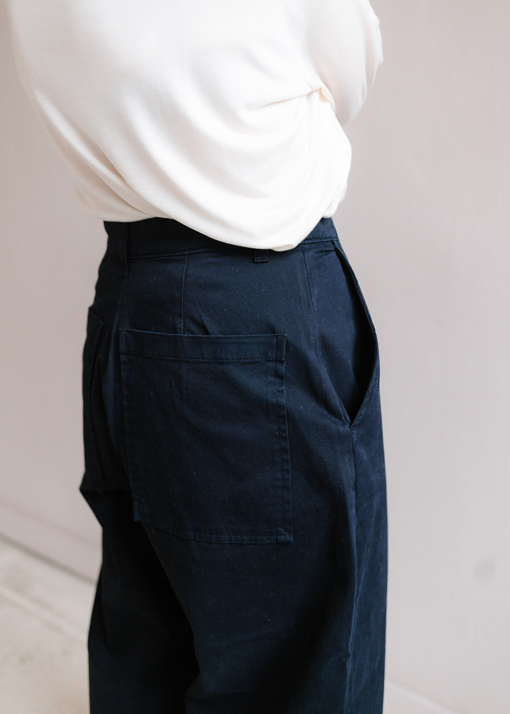Ottod'Ame Cropped Gaucho Trousers (Navy Blue)