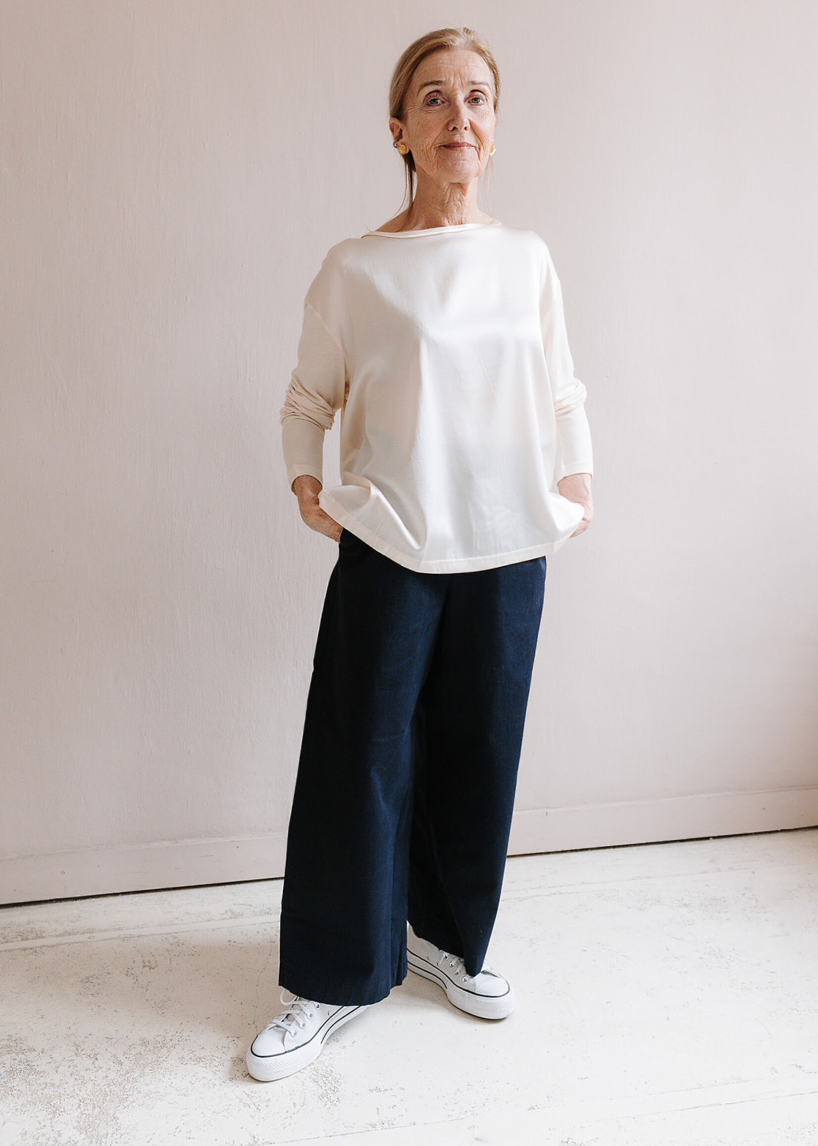 Ottod'Ame Cropped Gaucho Trousers (Navy Blue)