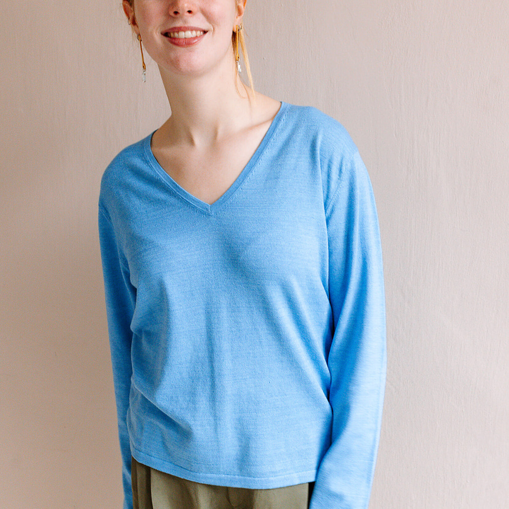 Colorush Easy V-Neck Sweater Csc eilisch (Sail Blue)