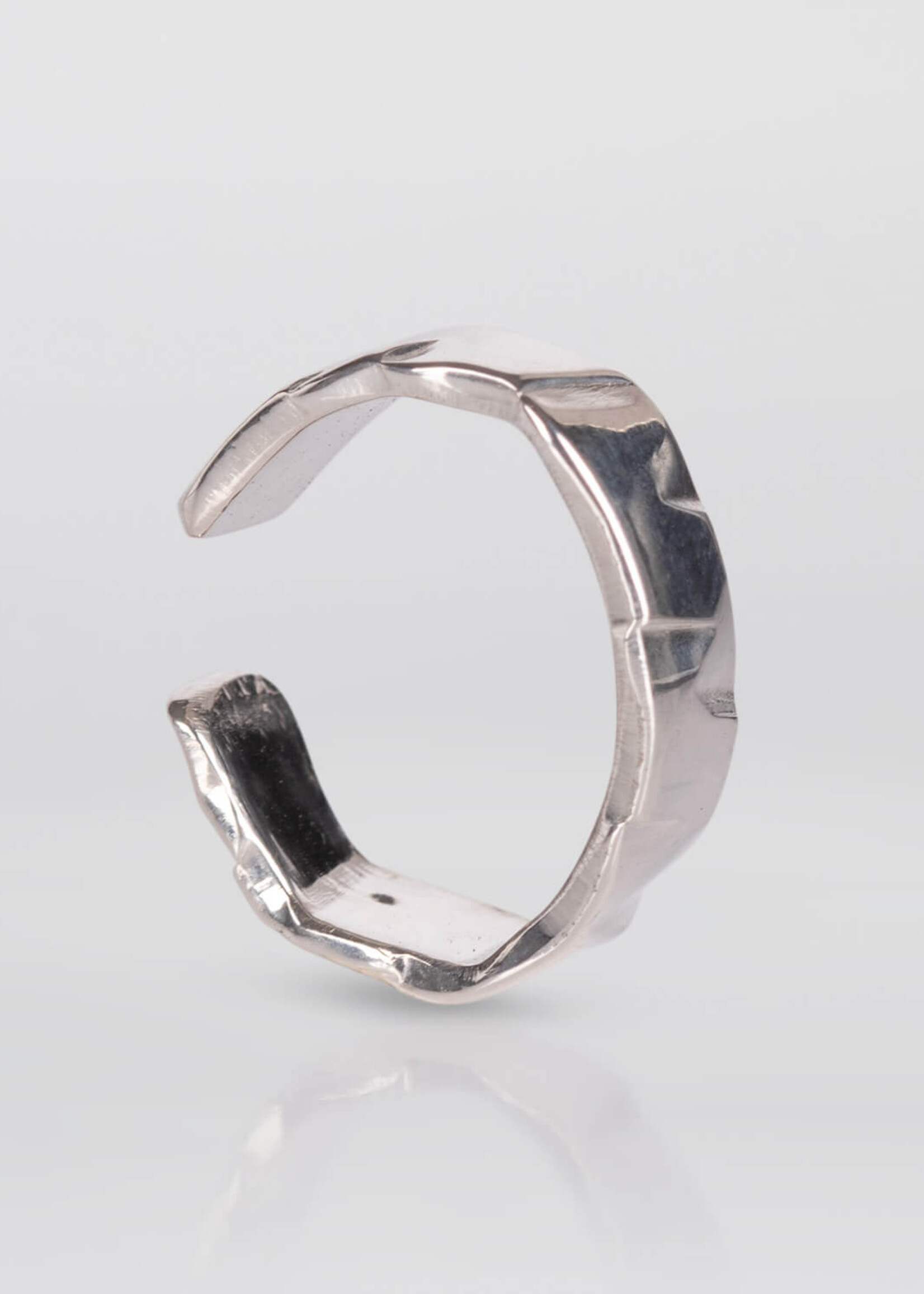 Tweek-eek Gray weave square earcuff silver