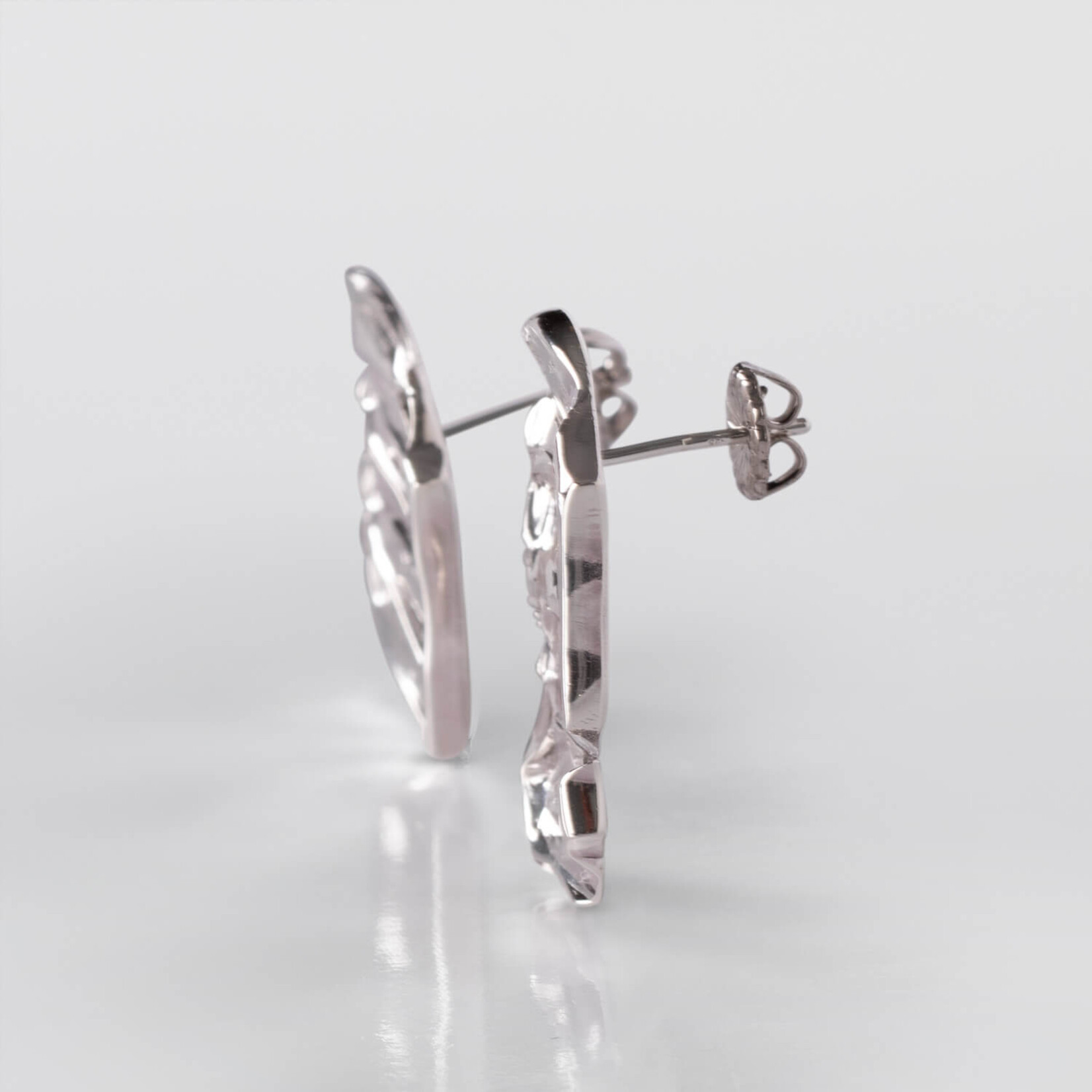 Tweek-eek Gray weave square earrings silver