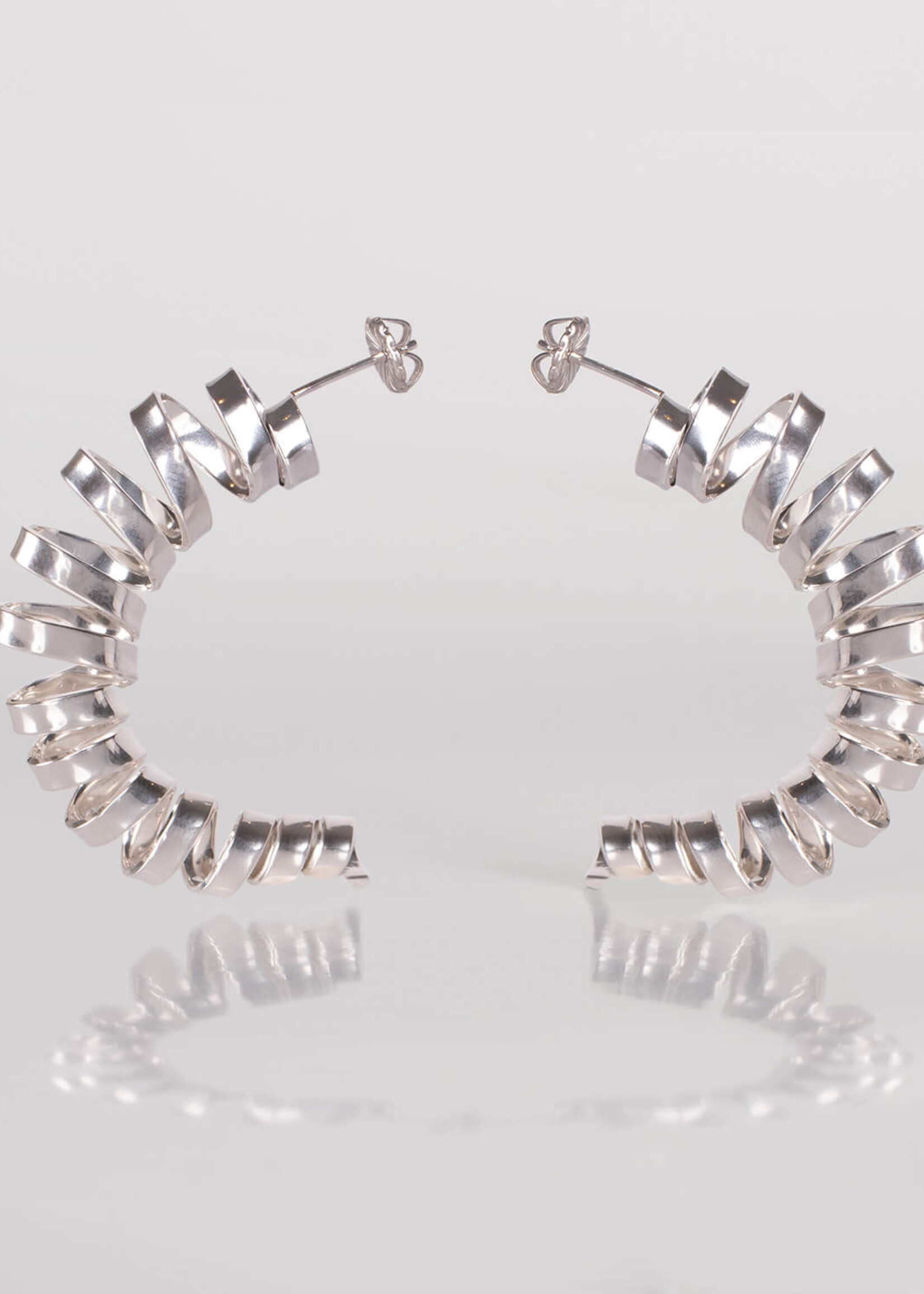 Tweek-eek Gray circle earrings silver