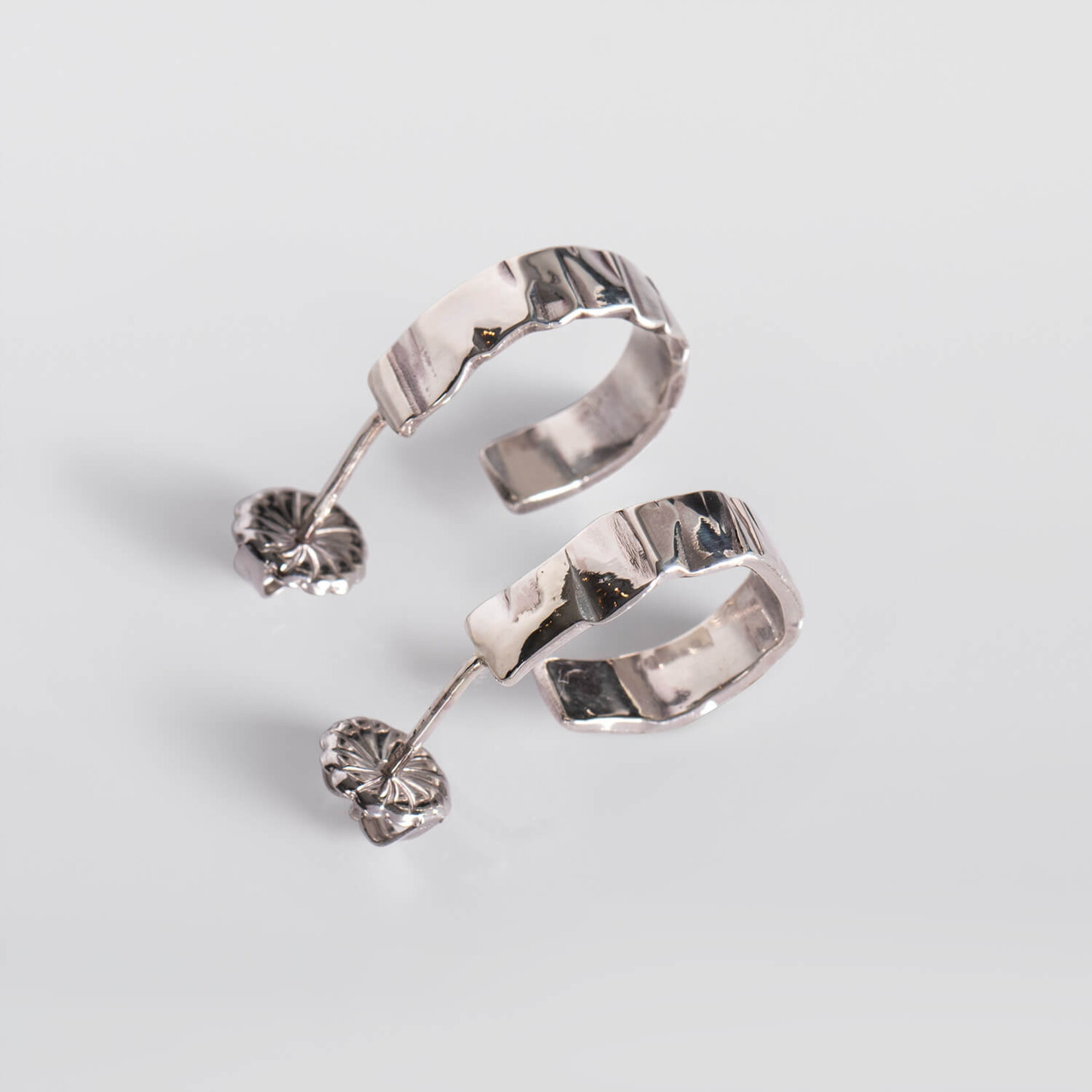 Tweek-eek Gray loops ss earrings silver (small)