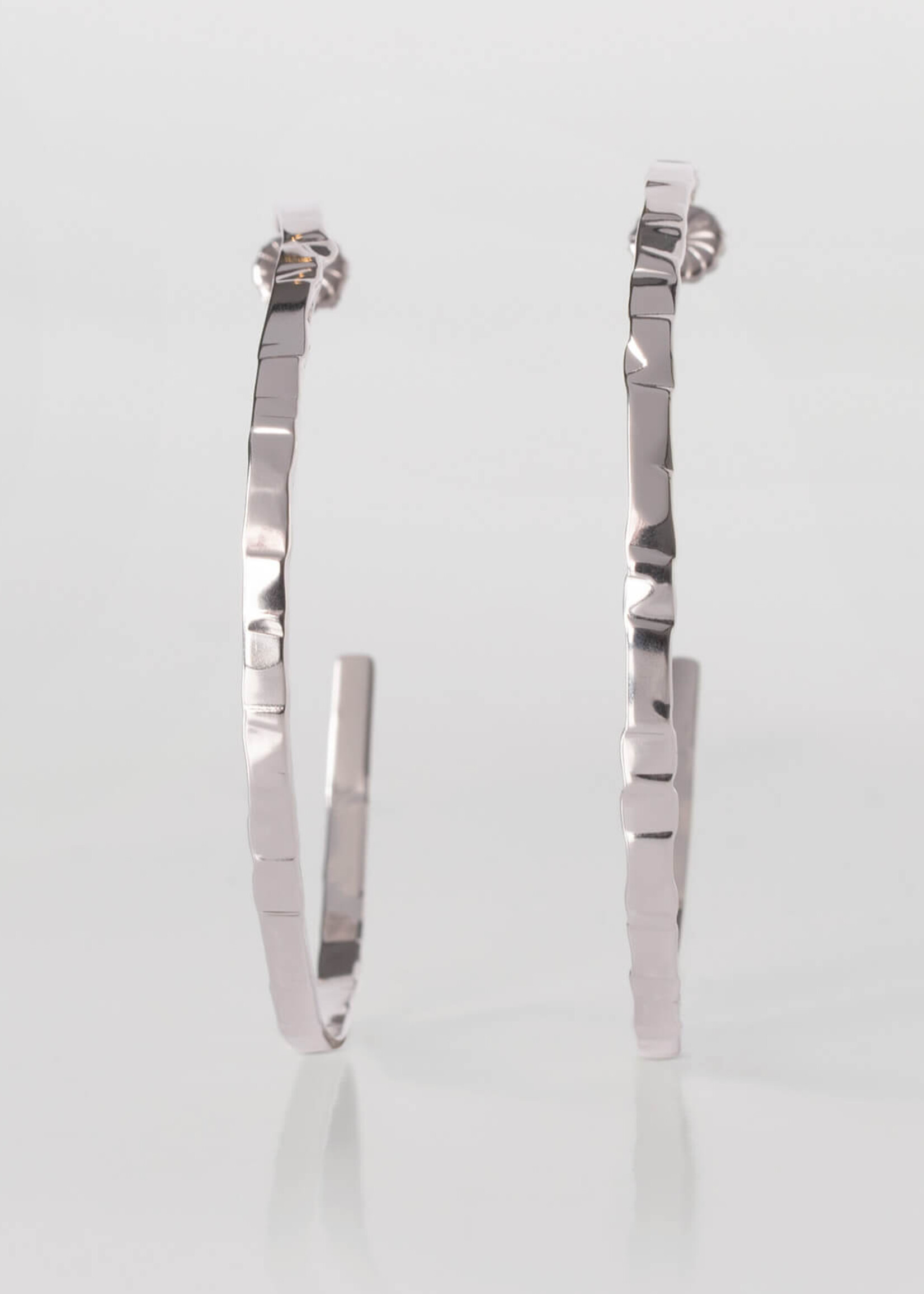 Tweek-eek Gray loops s earrings silver (medium)