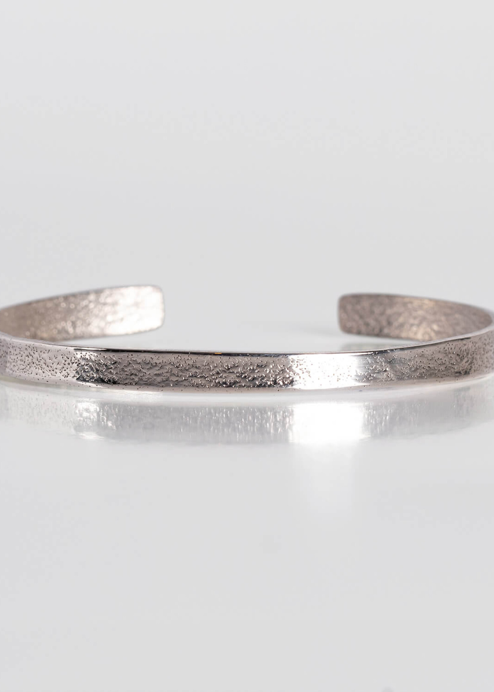 Tweek-eek Gray sim bracelet silver