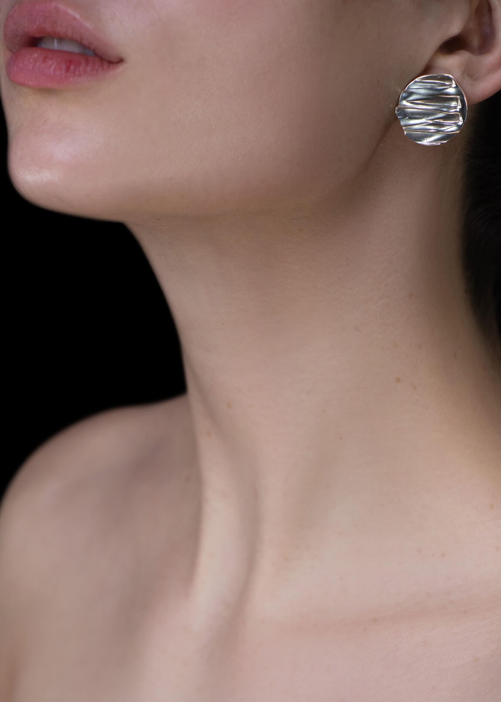 Tweek-eek Gray weave round earrings silver