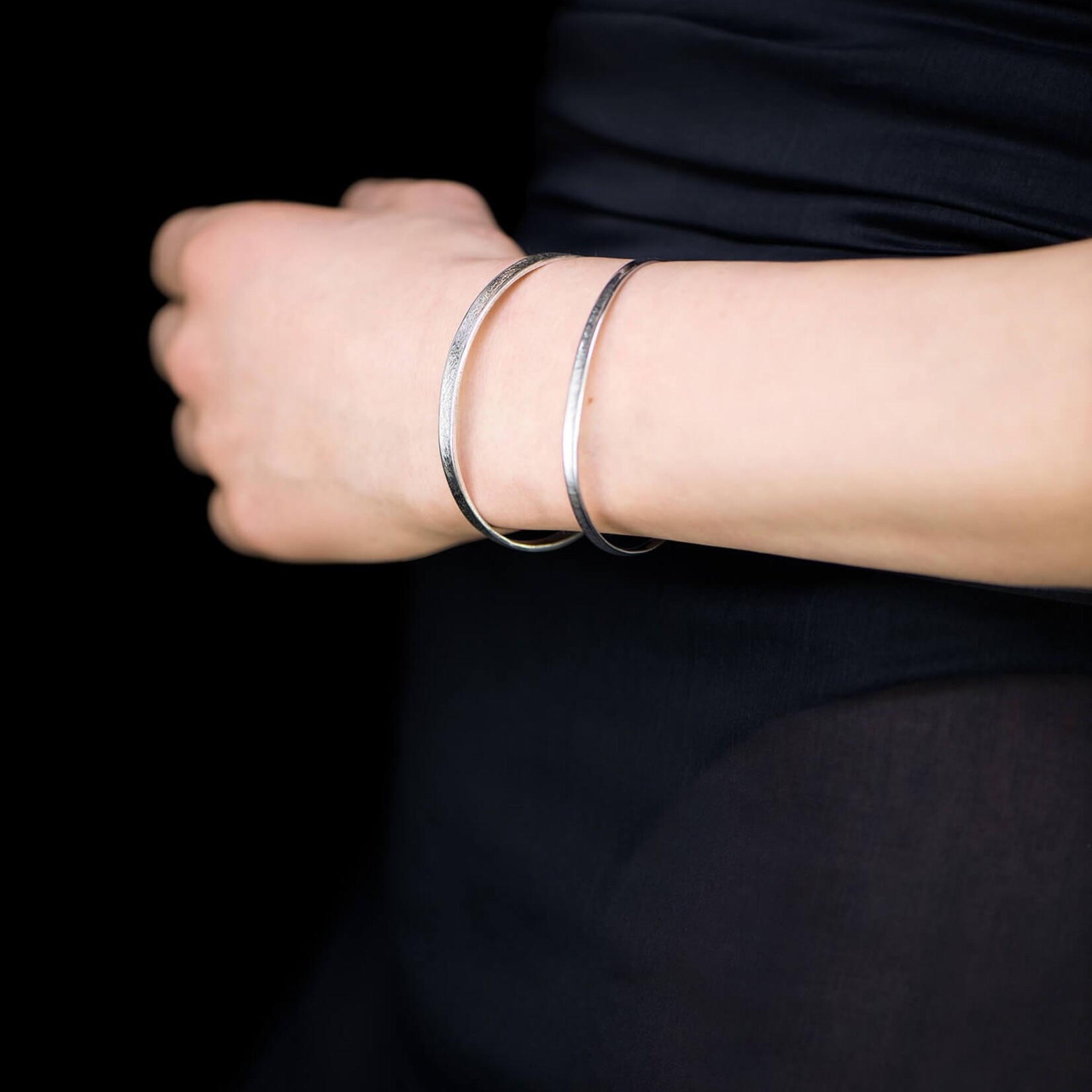 Tweek-eek Gray sim bracelet silver