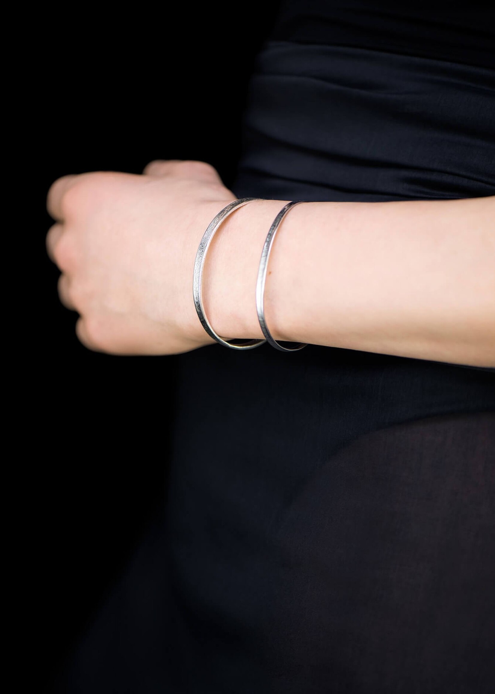 Tweek-eek Gray sim bracelet silver