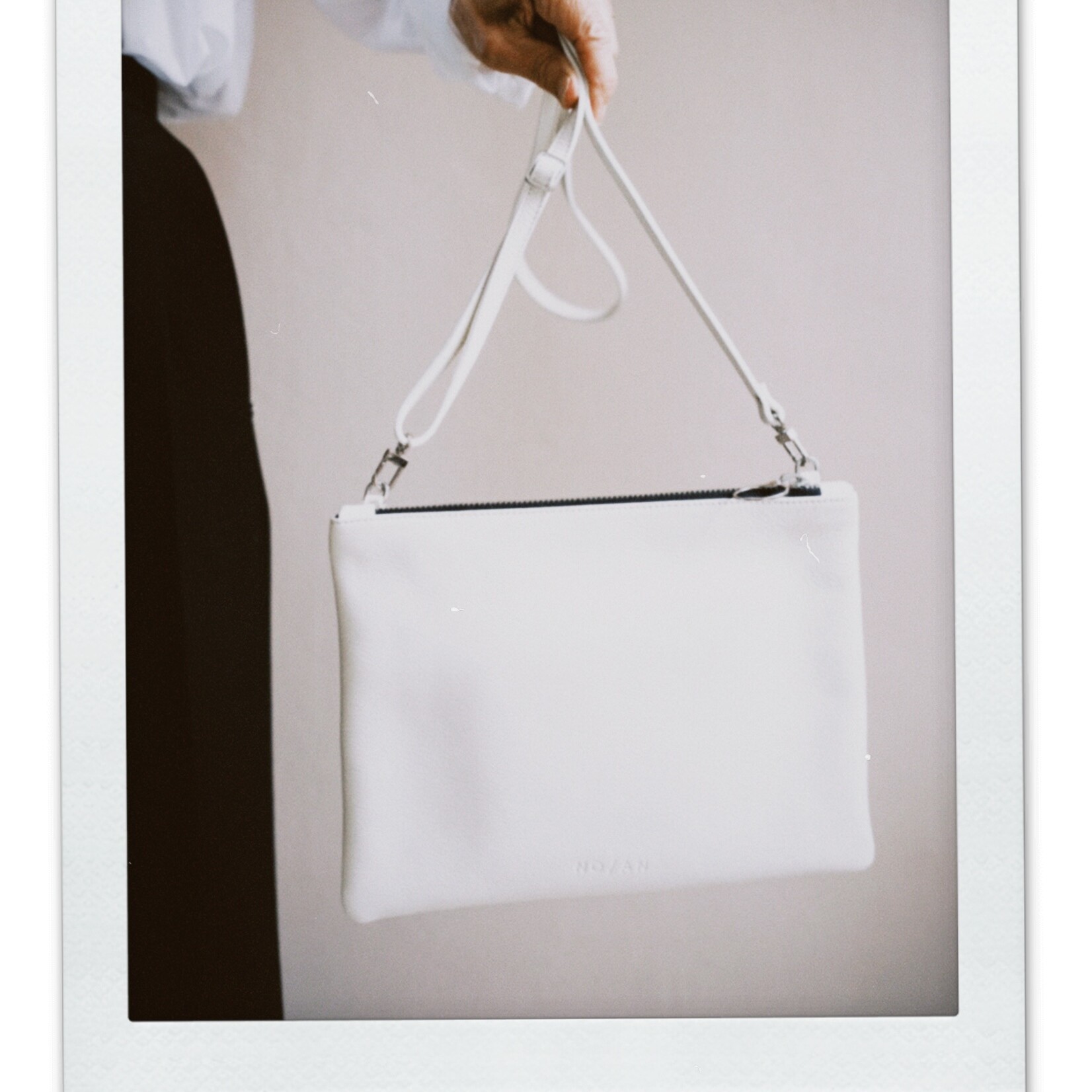 NO/AN pocket bag white