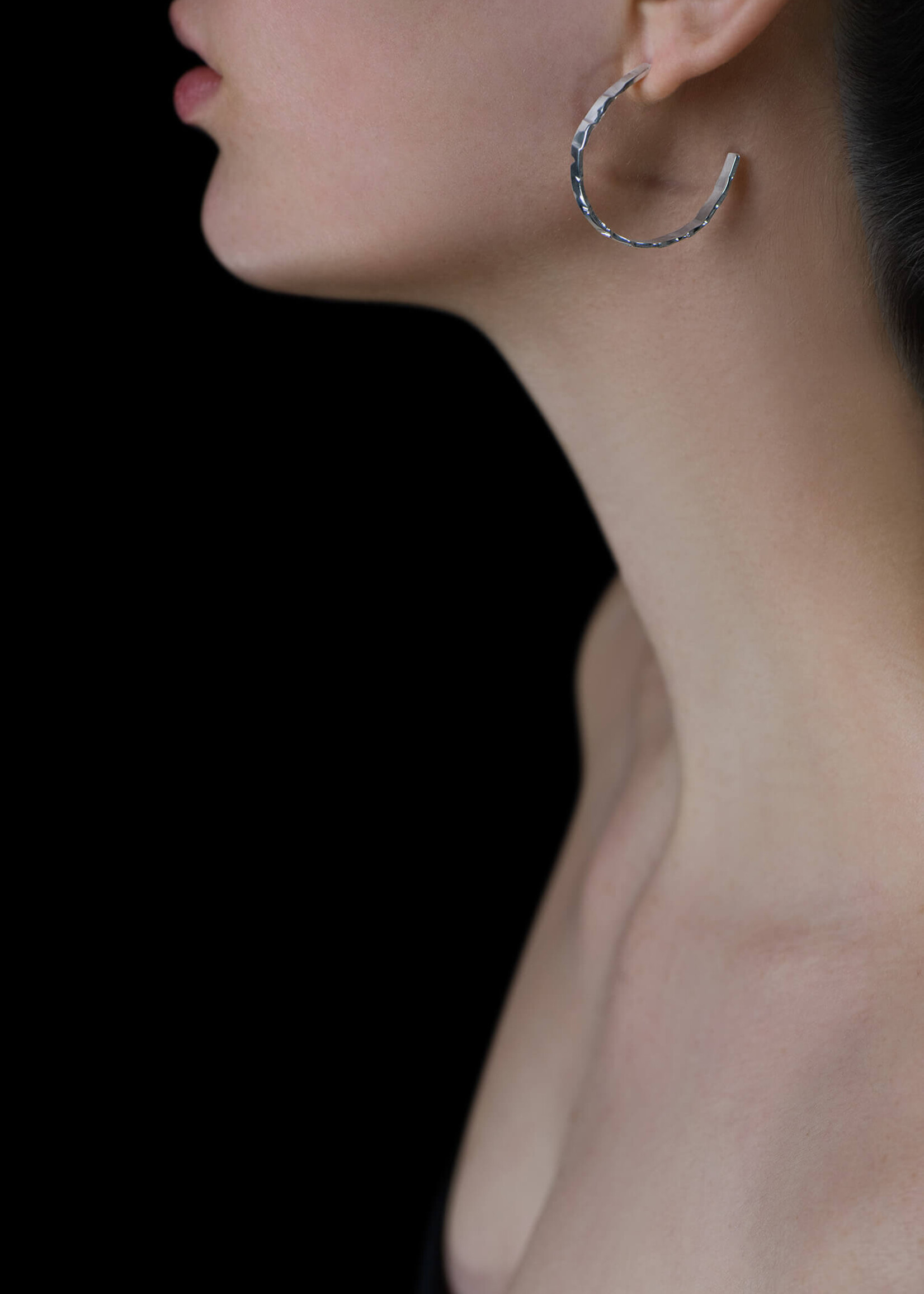 Tweek-eek Gray loops s earrings silver (medium)