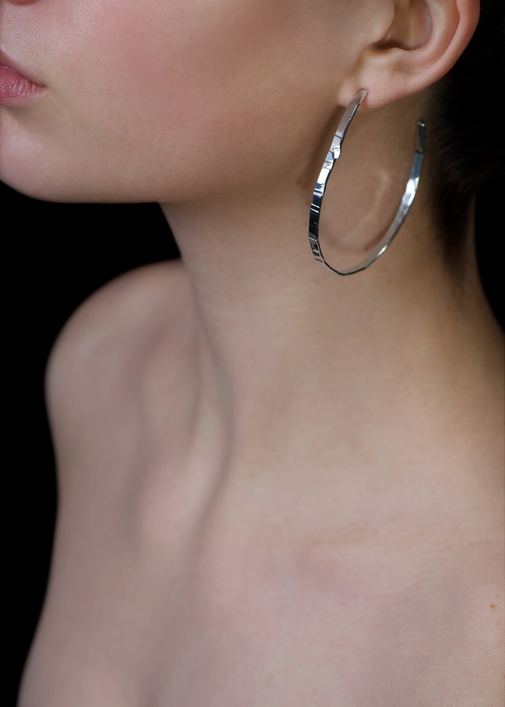 Tweek-eek Gray loops earrings silver (large)