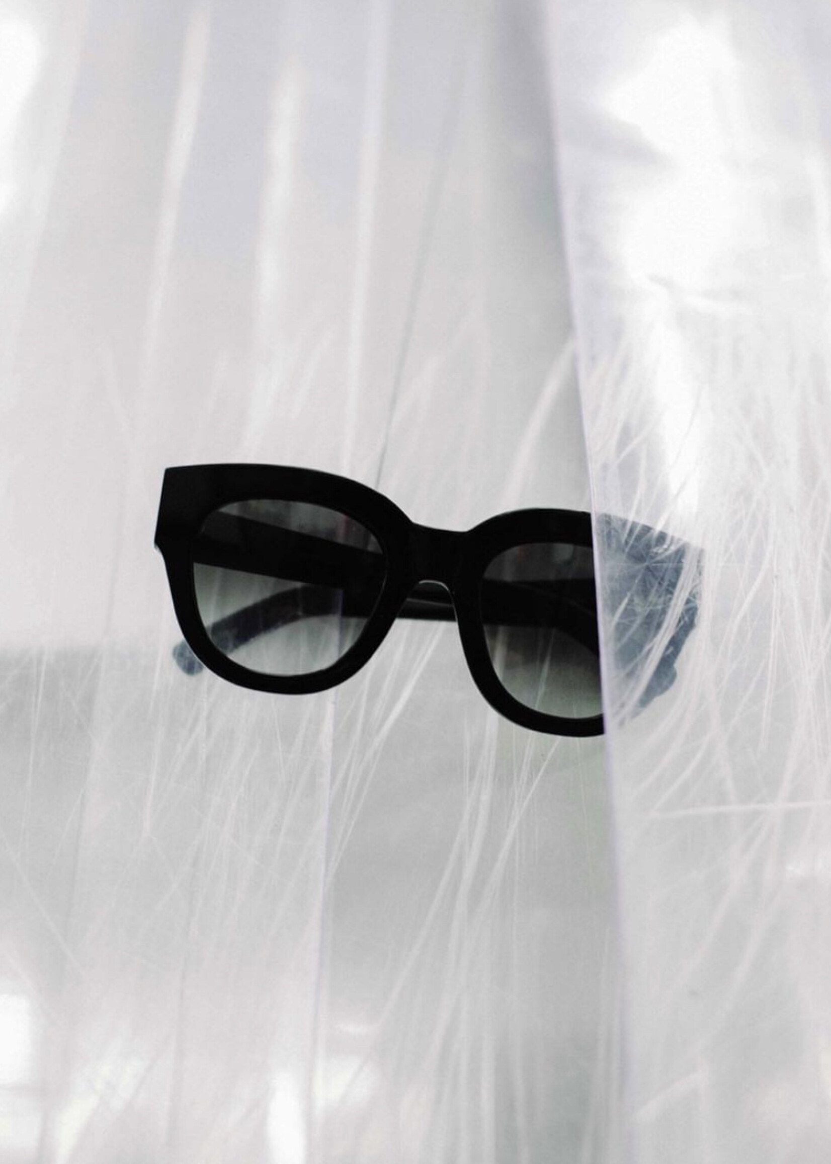 Cleo Sunglasses (Black)