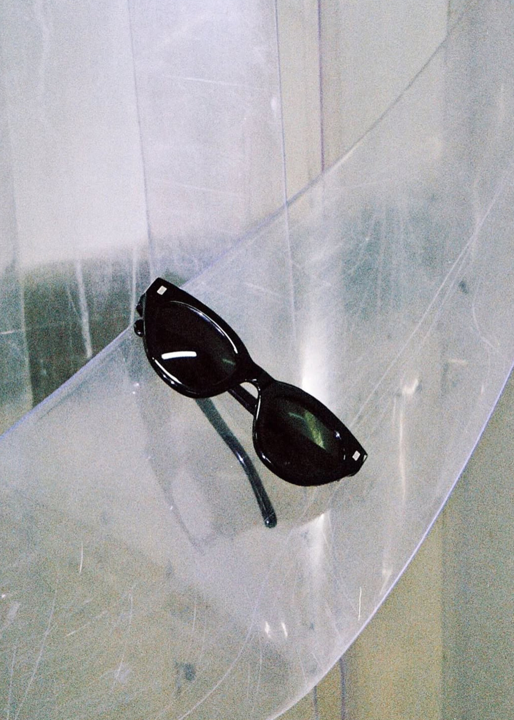 Neko Sun Glasses (Black)