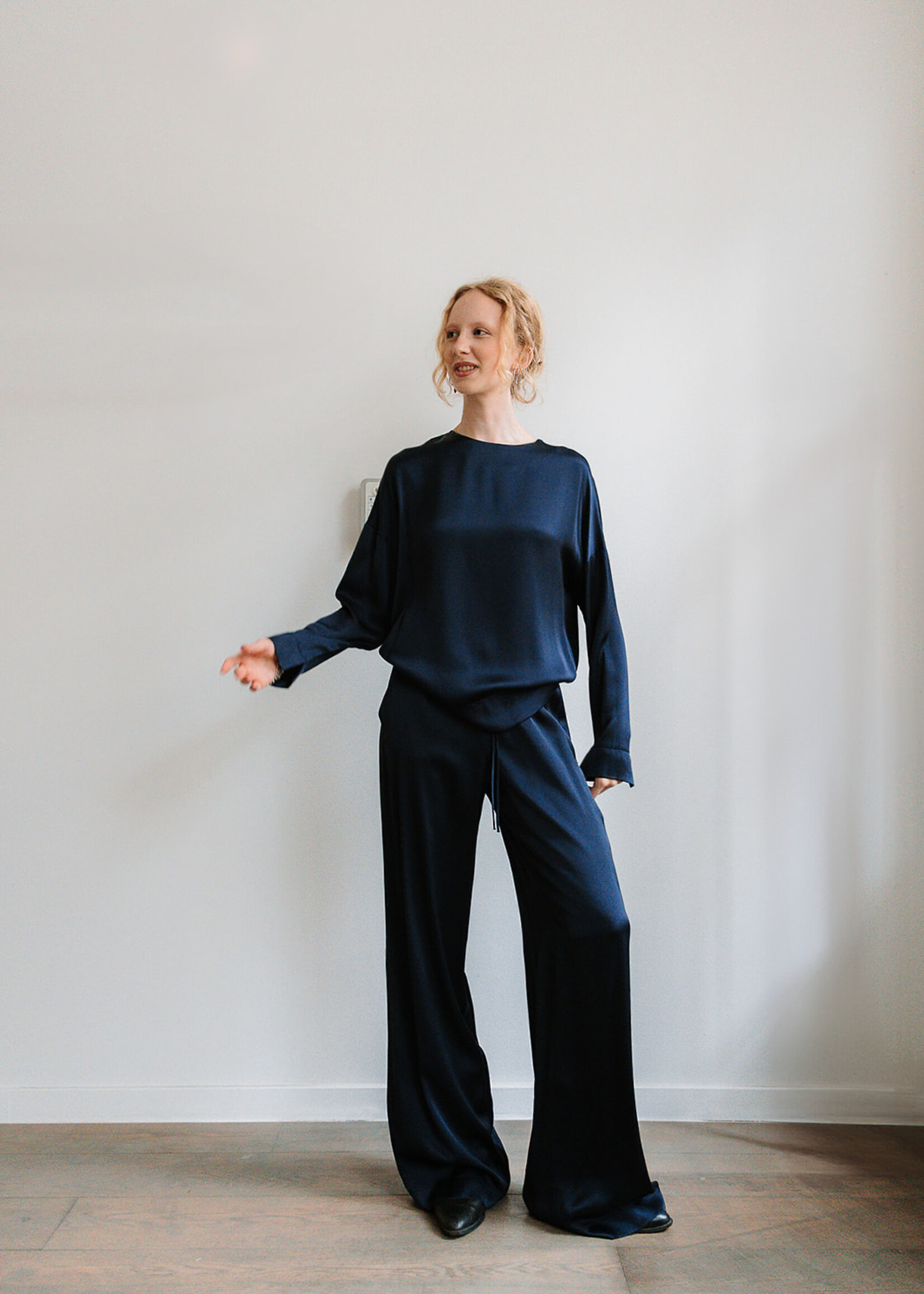 Ottod'Ame Viscose Trouser Arianna (Midnight Blue)