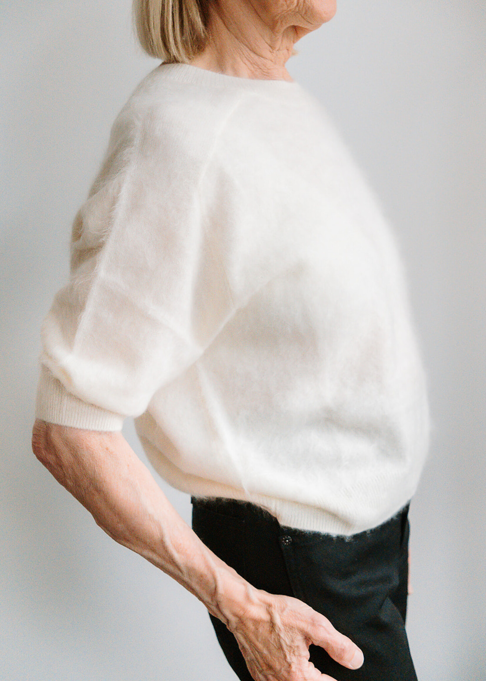 Colorush Brushed Cashmere Shortsleeved Sweater (Cream)