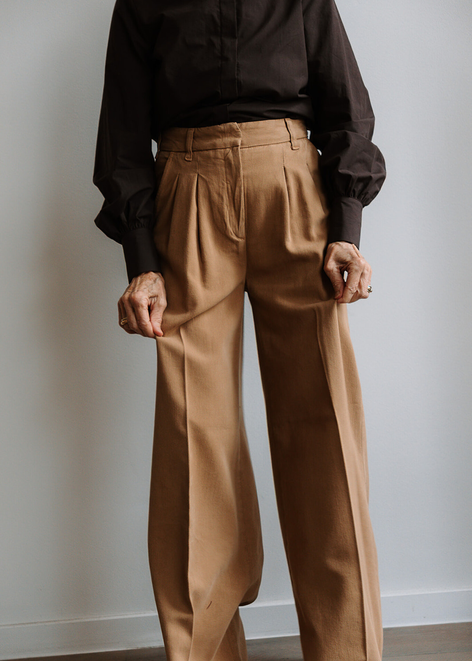 Lois Wanda  T-long California Winter (Camel)