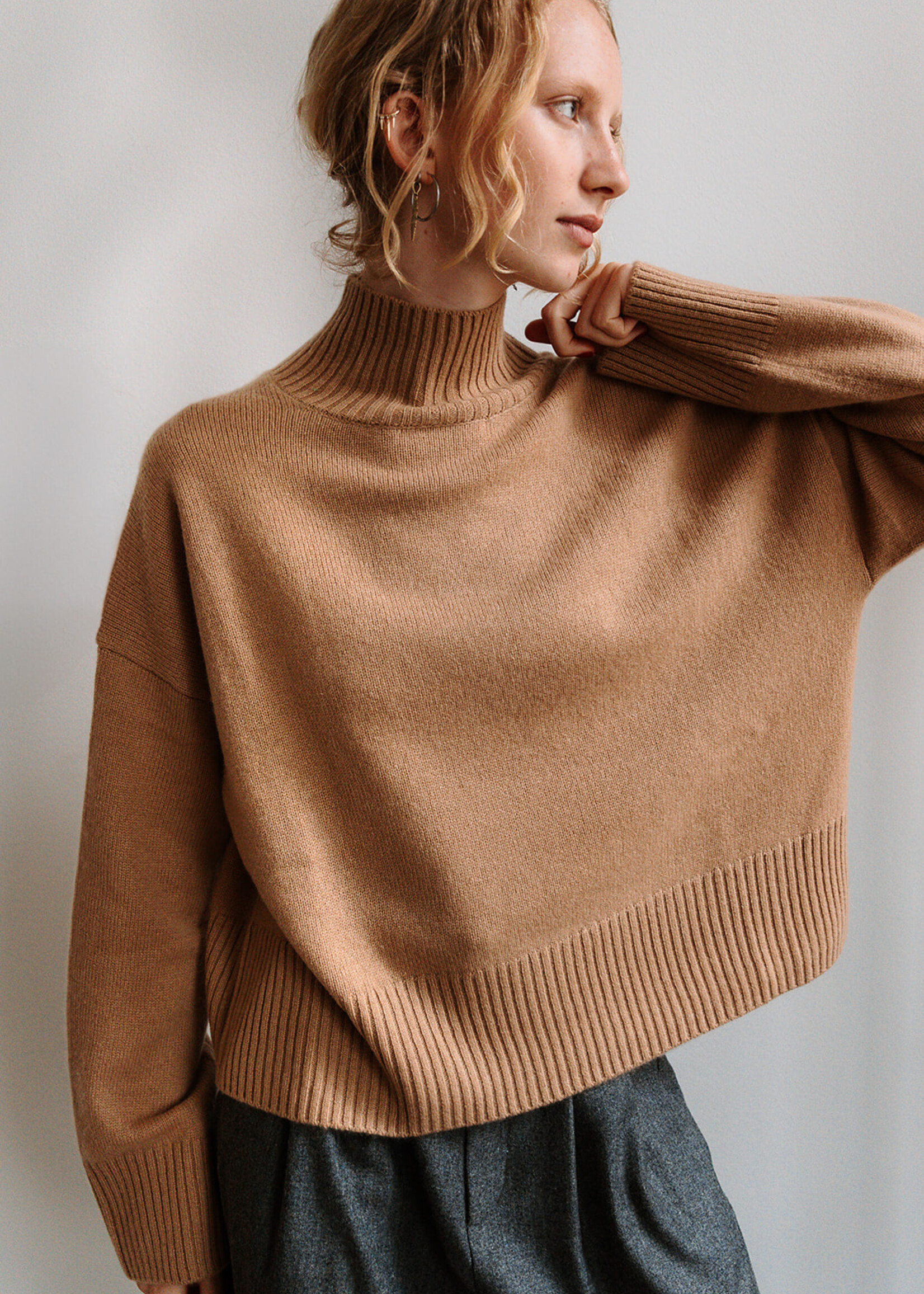 Colorush Cashmere Funnel Neck Chunky Carmen (Camel)