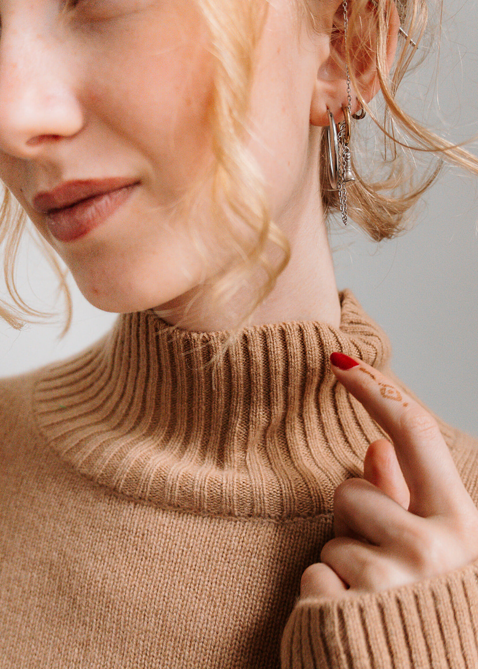 Colorush Cashmere Funnel Neck Chunky Carmen (Camel)