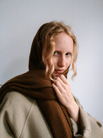 White + Warren Luxurious Travel Wrap (Deep Brown)