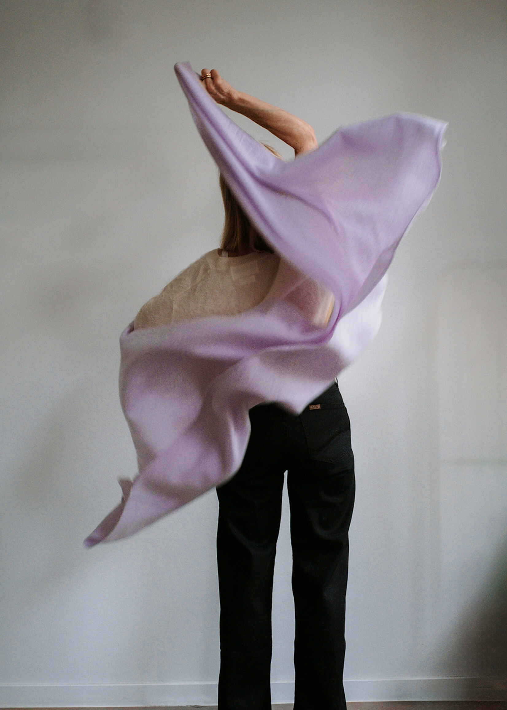 White + Warren Luxurious Travel Wrap (Lilac Shadow)