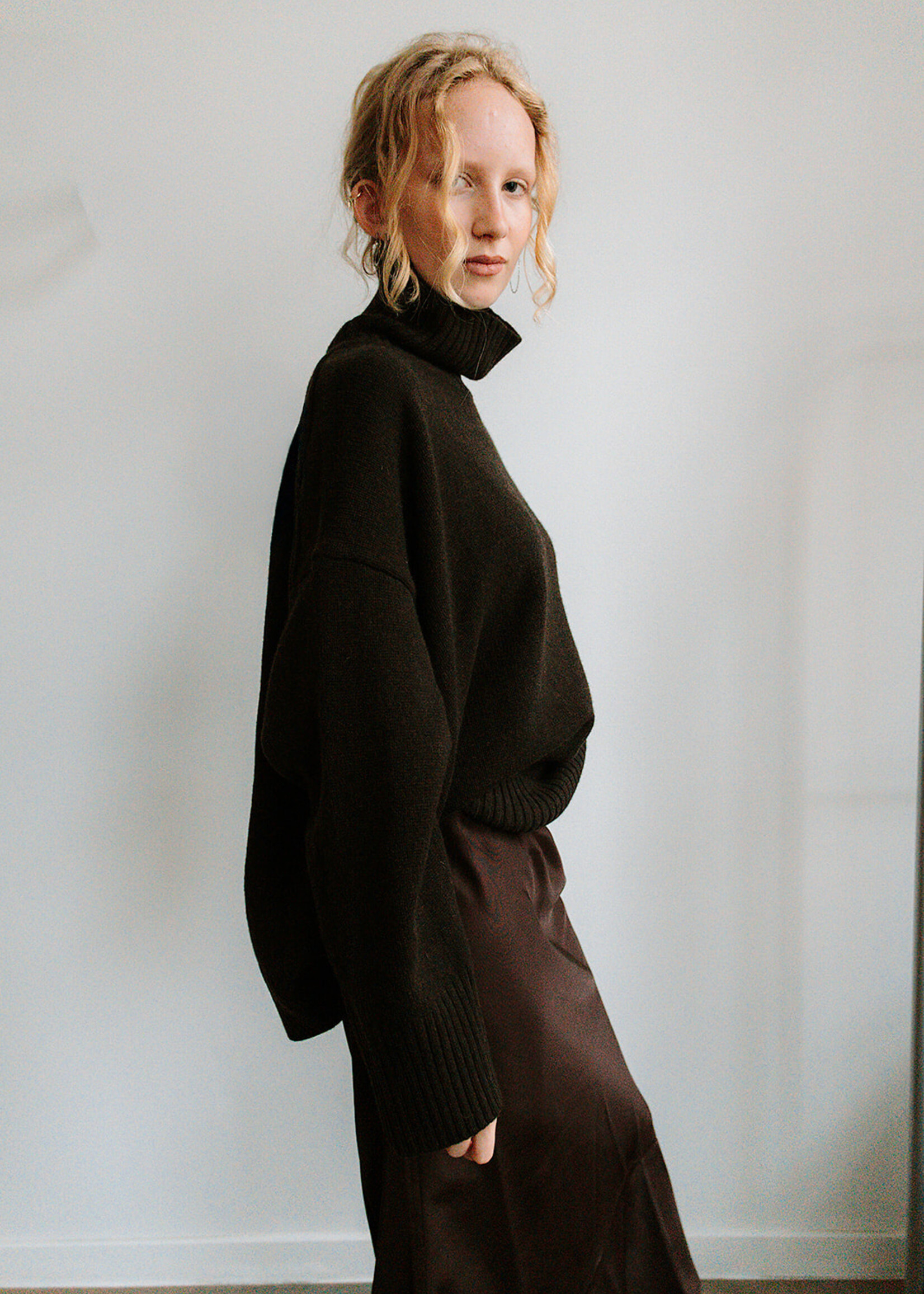 Soeur Turtleneck Sweater William (Chocolate Brown)