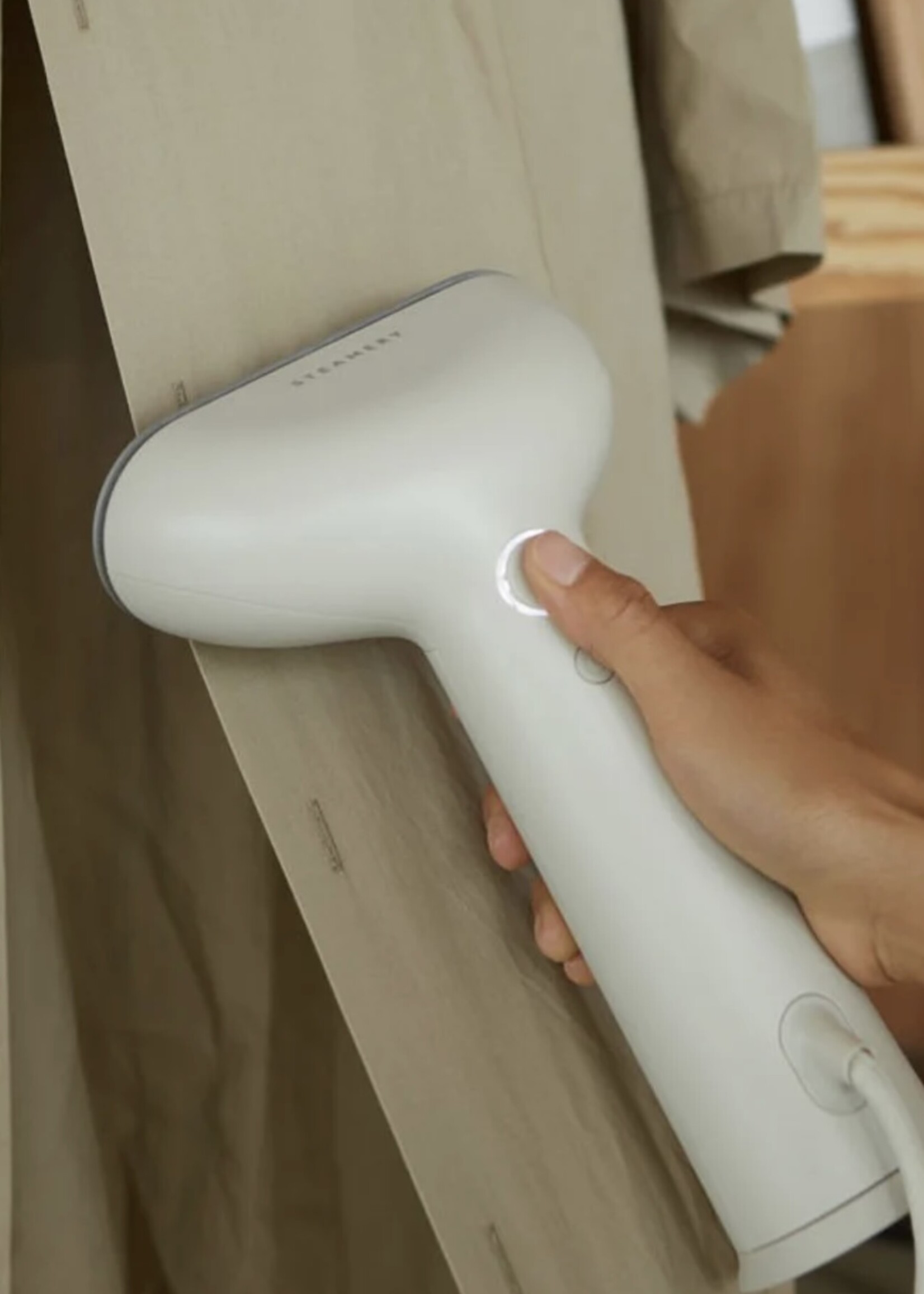 Cirrus 3 iron steamer  sand