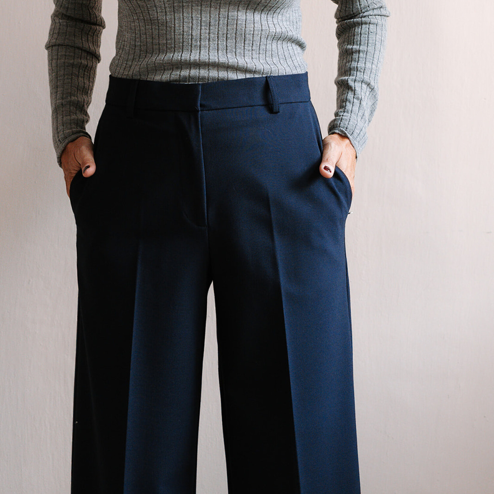 Ottod'Ame Turn-Up Trousers (Navy Blue)