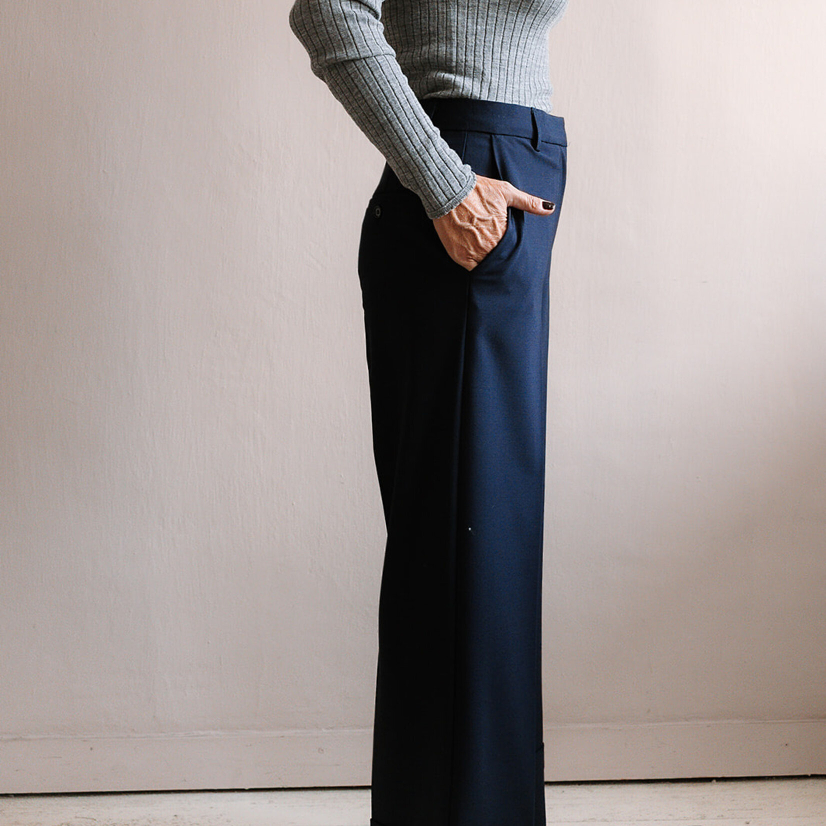 Ottod'Ame Turn-Up Trousers (Navy Blue)