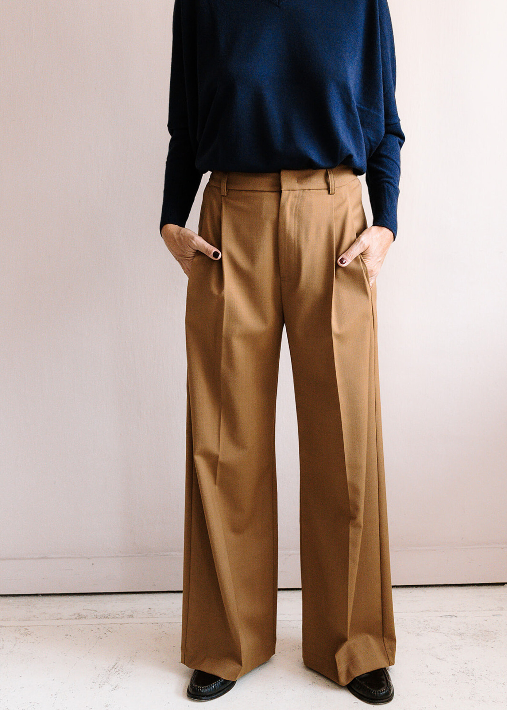 Tela Pleated Long Trousers (Camel Brown)