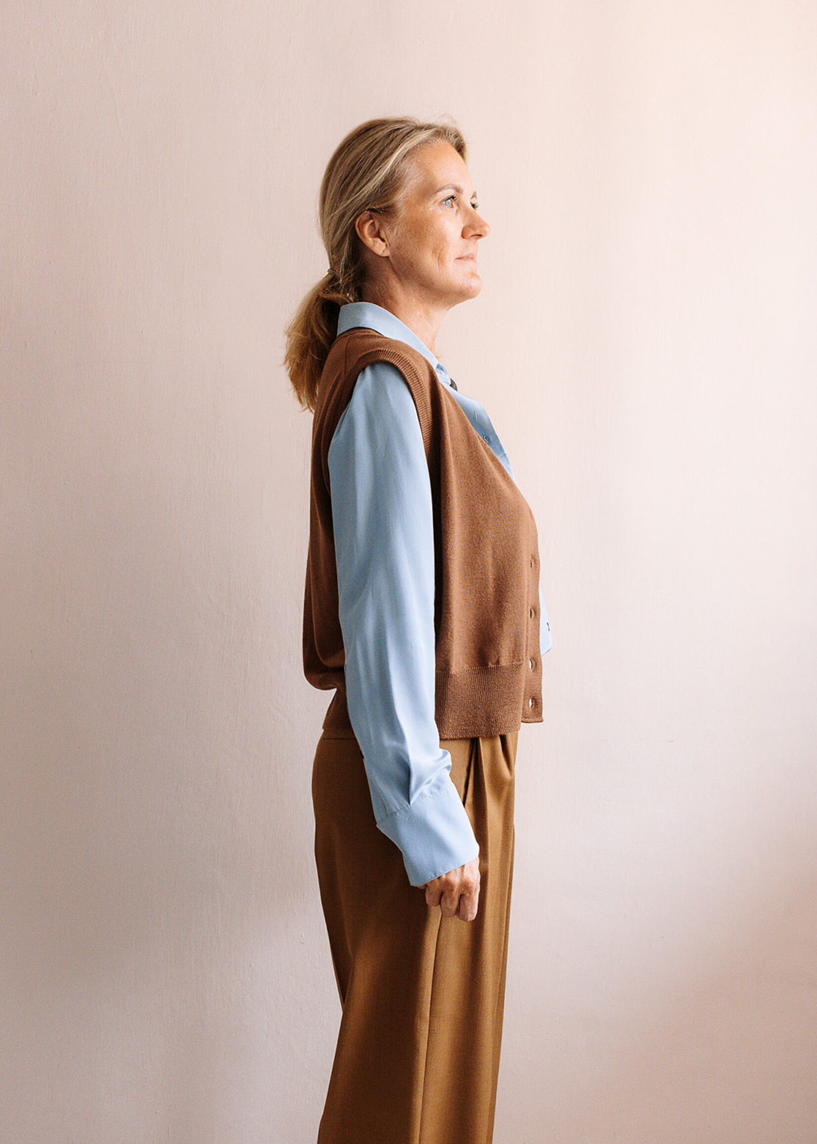 Tela Sleeveless Gilet Dane (Brown)