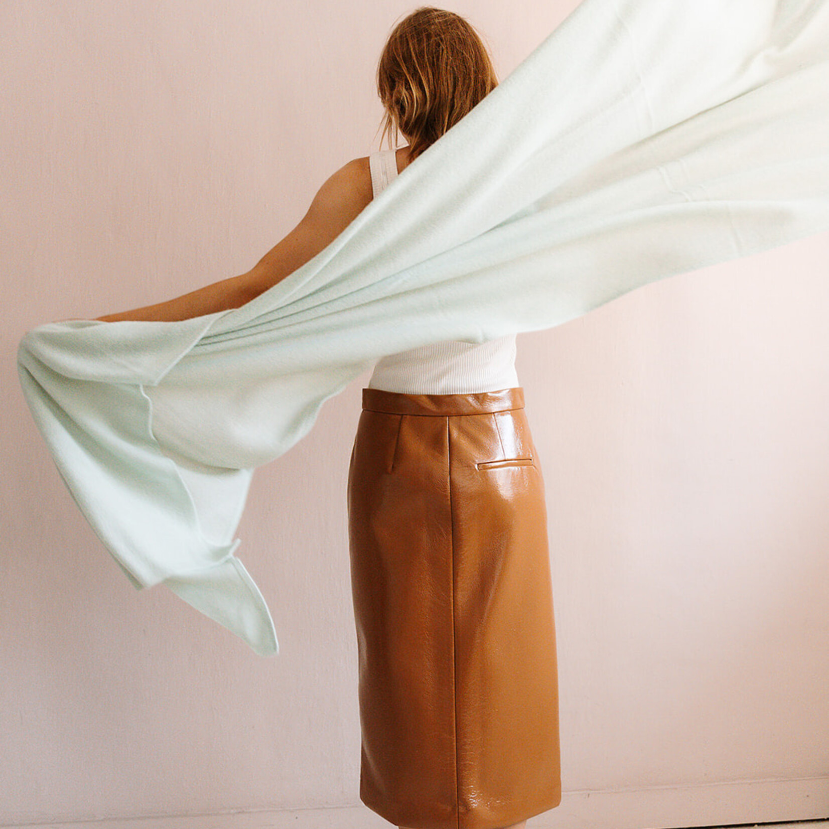 White + Warren Luxurious Travel Wrap (Mint Green)