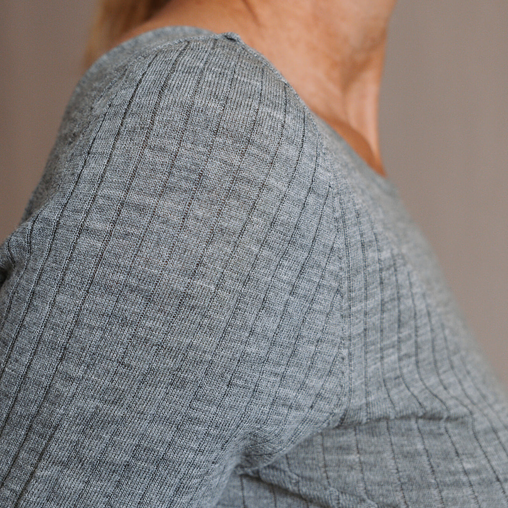 Tela Ribbed Merino Sweater (Grey)