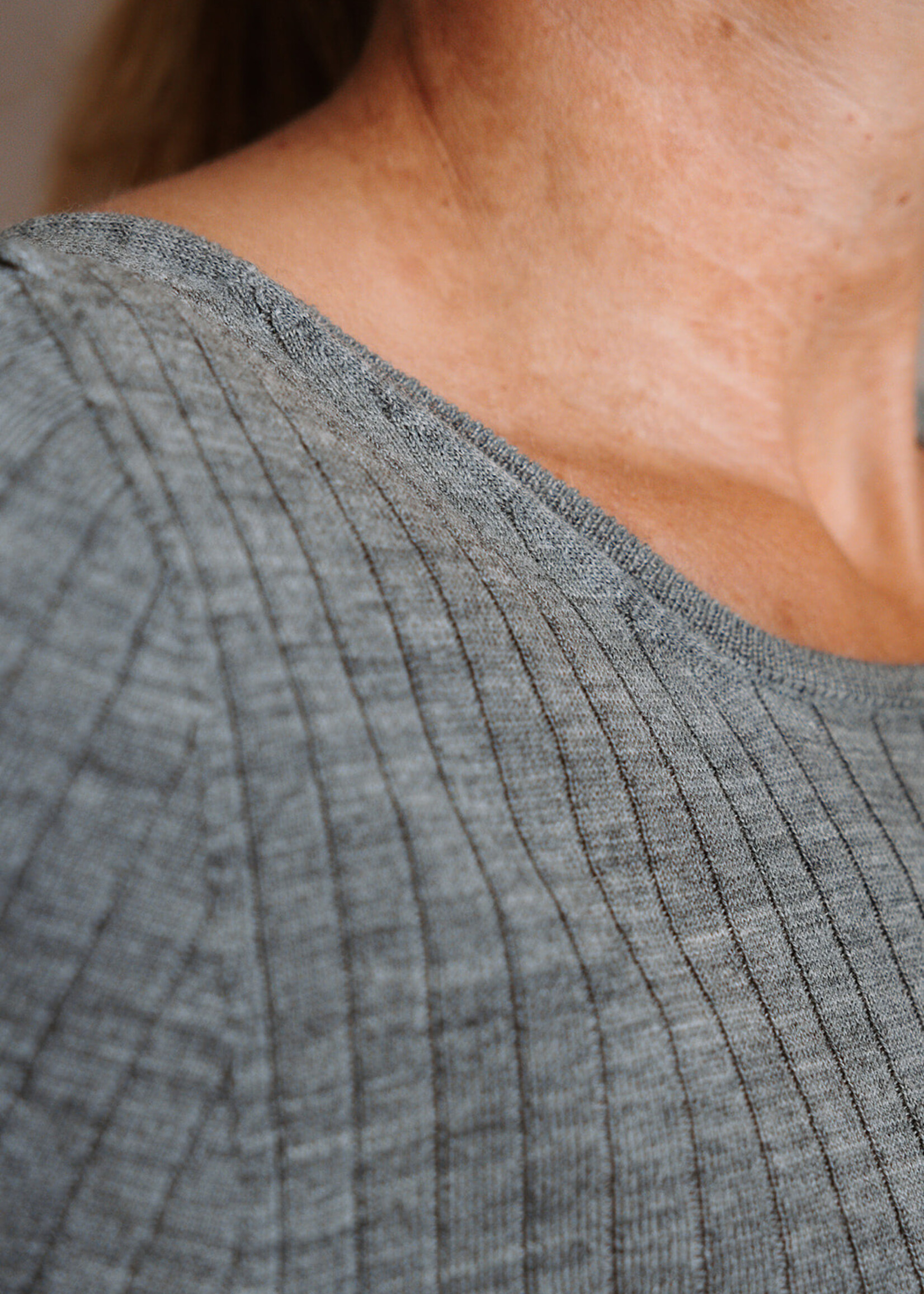 Tela Ribbed Merino Sweater (Grey)