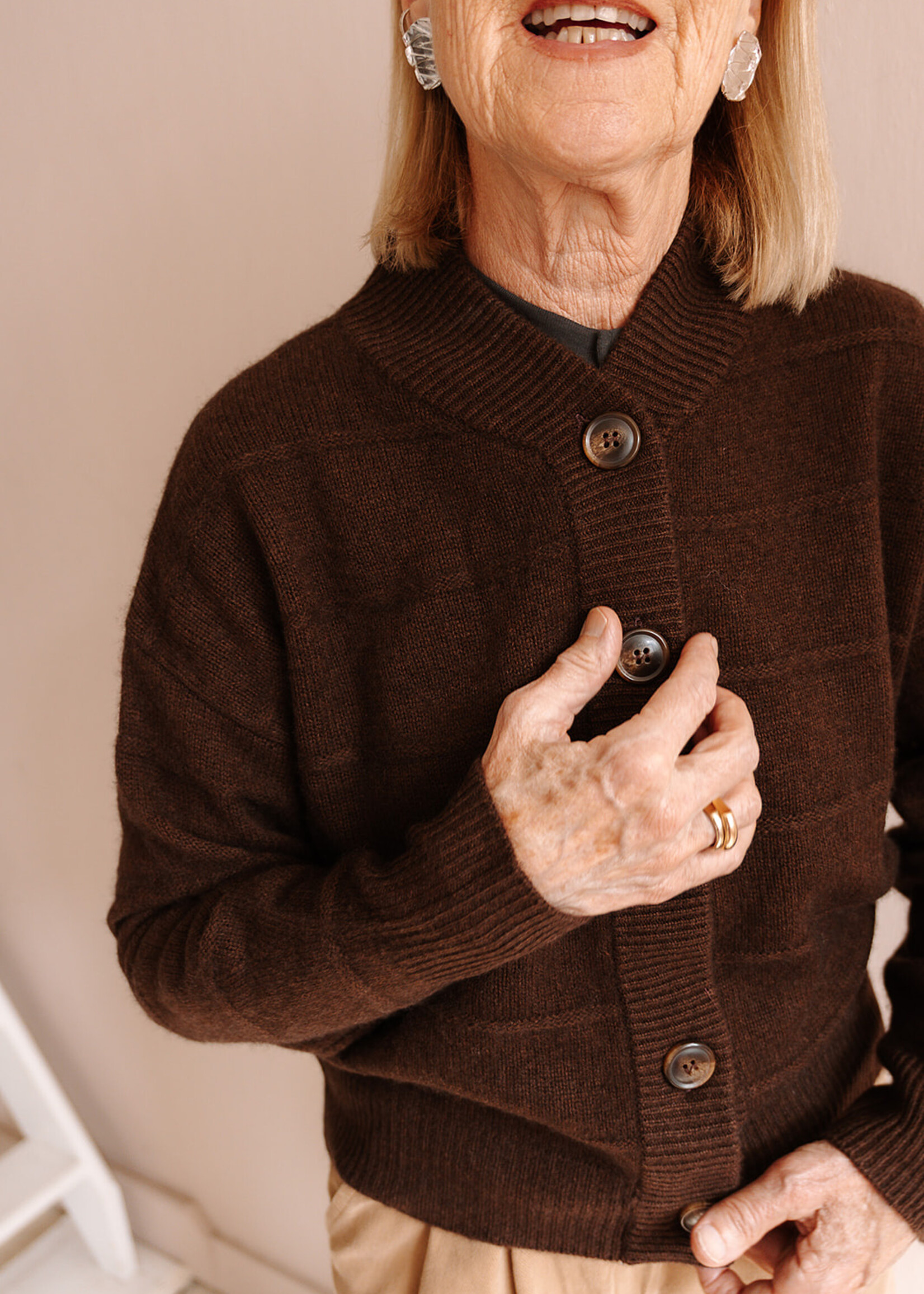 Absolut cashmere Cardigan Margherita (Chocolate Brown)