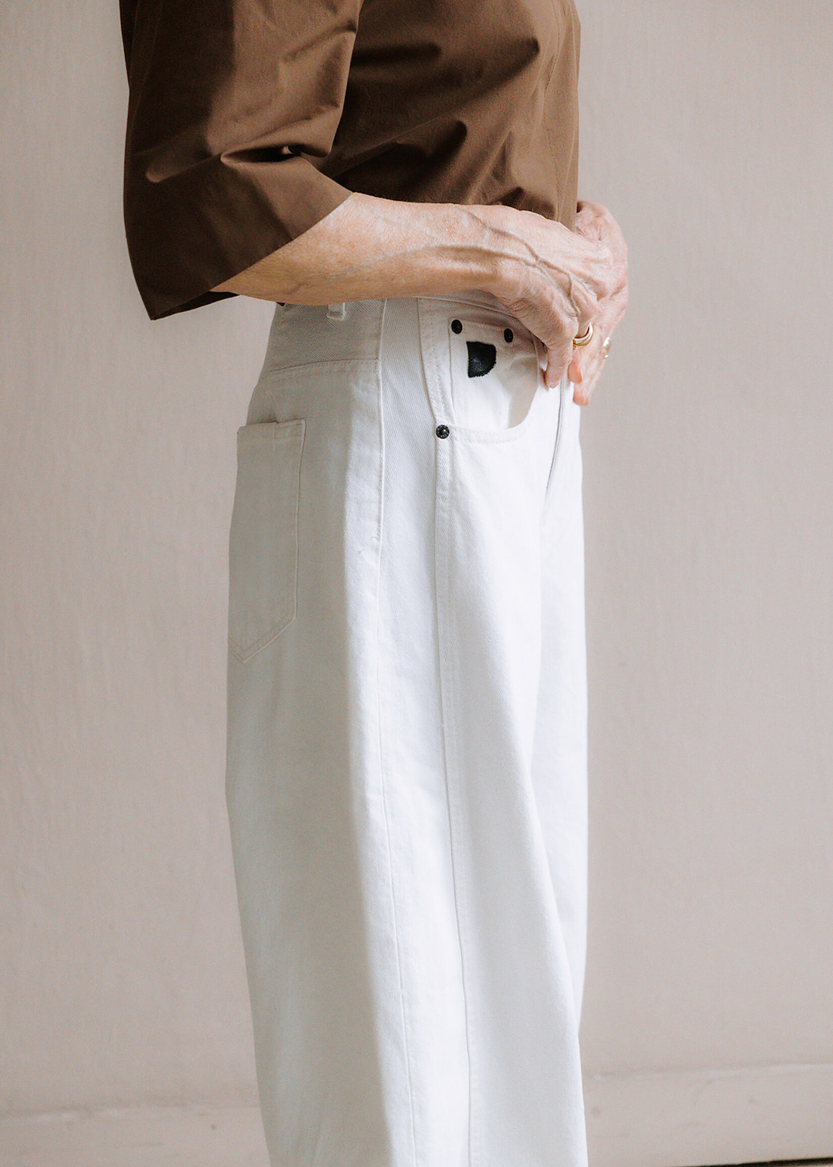 Lois Aliana white/black