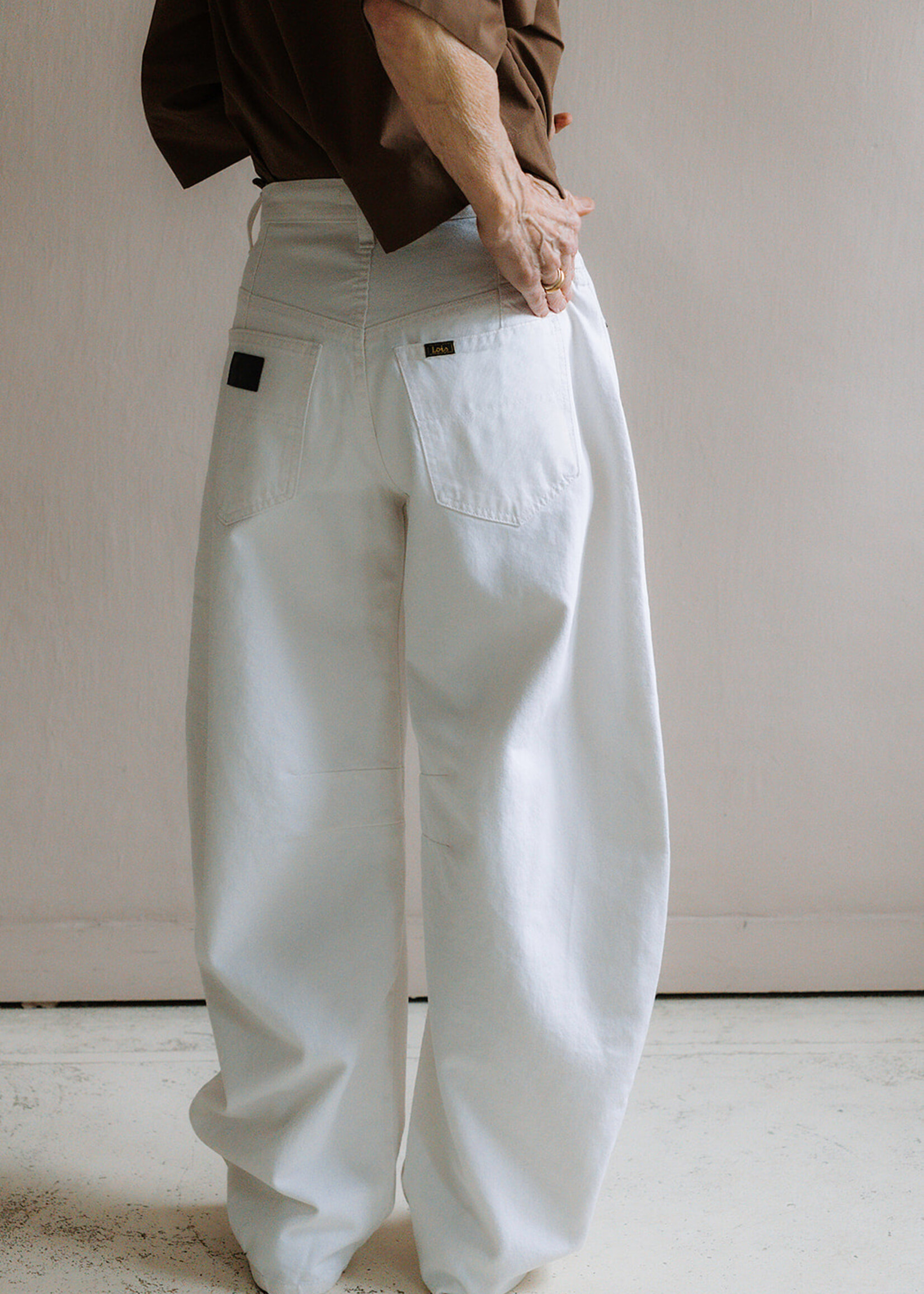 Lois Aliana white/black