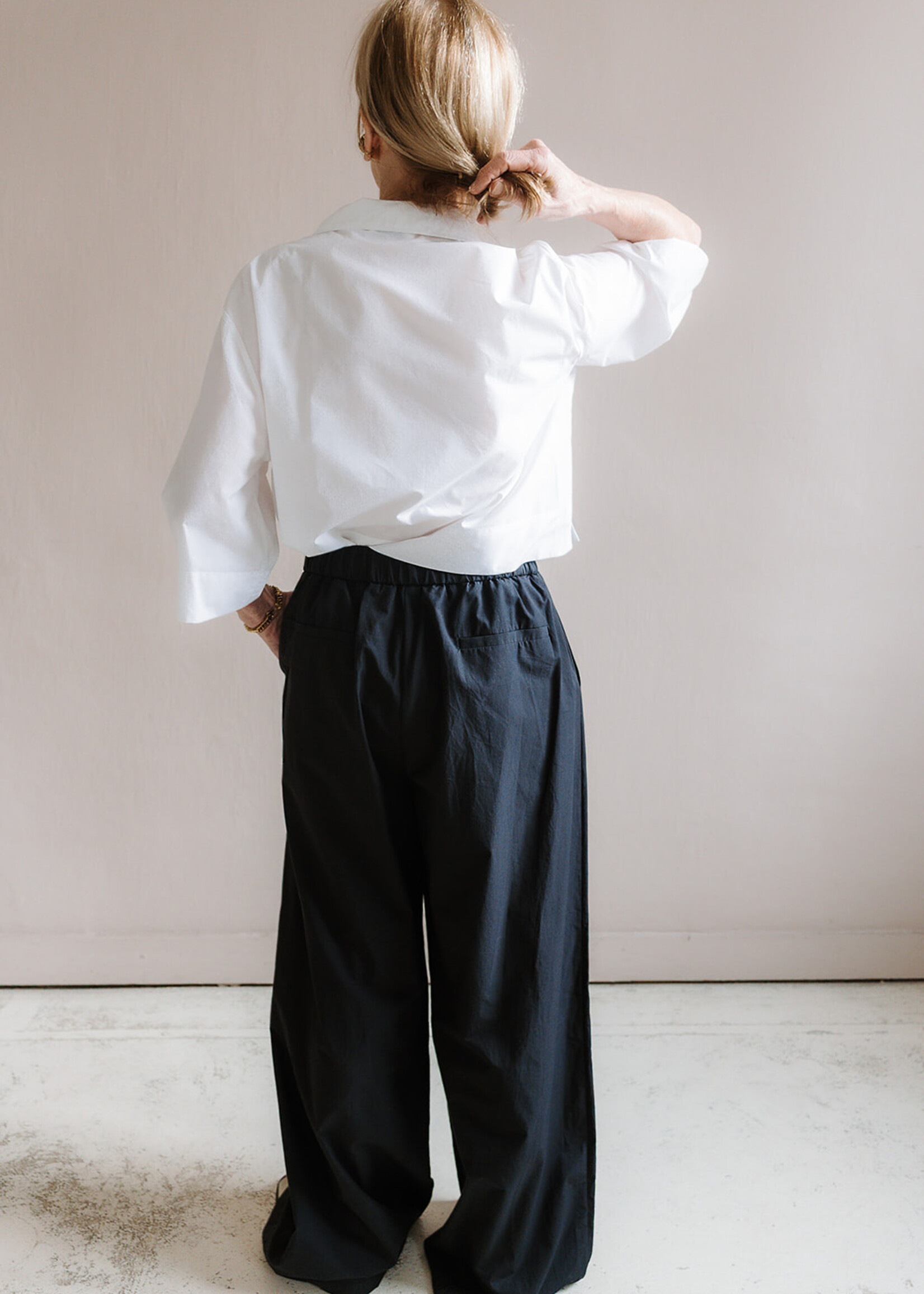 Ottod'Ame Long pleated trousers black