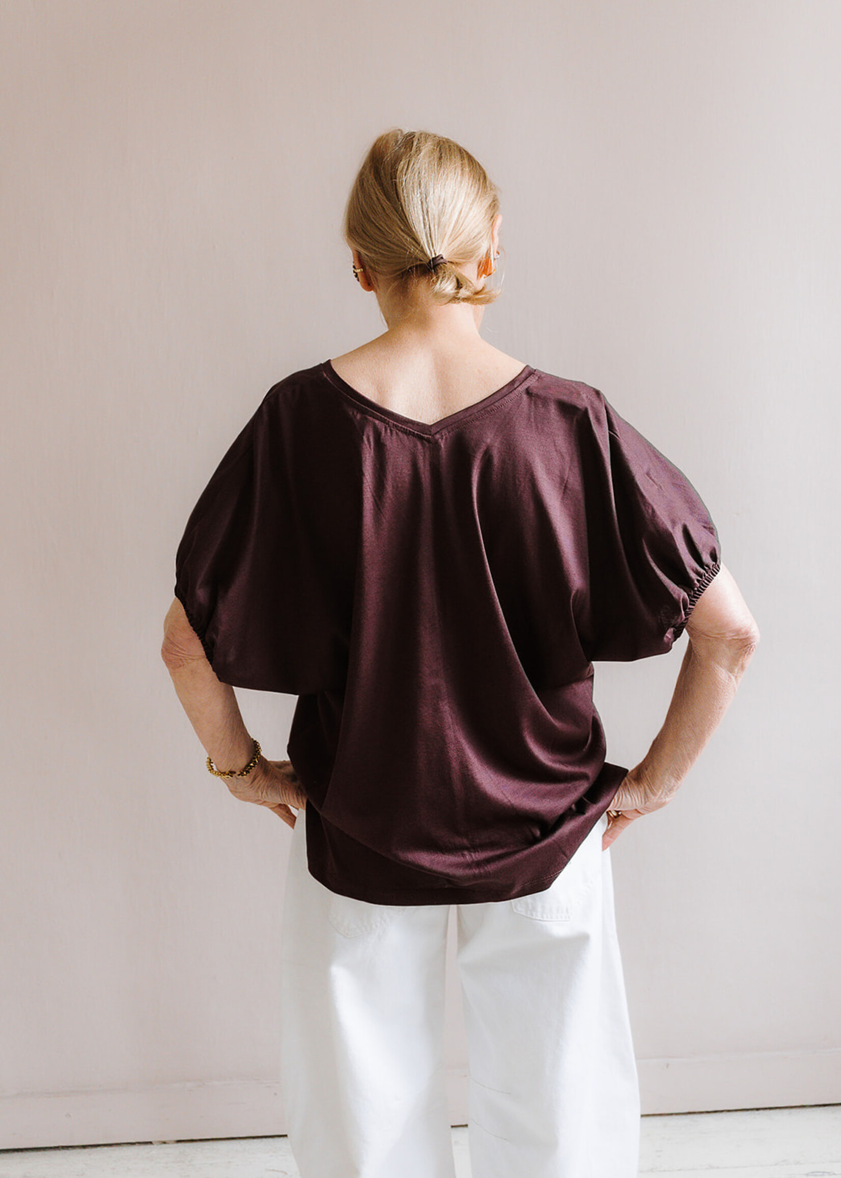 Ottod'Ame T-shirt V-neck aubergine