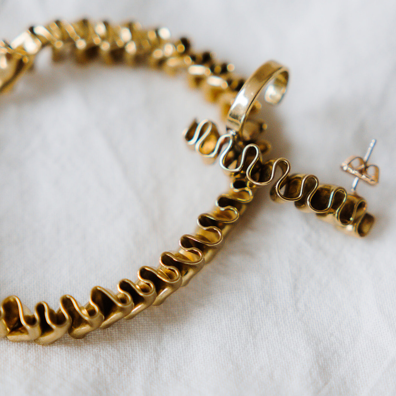 Tweek-eek Mirr wave bracelet