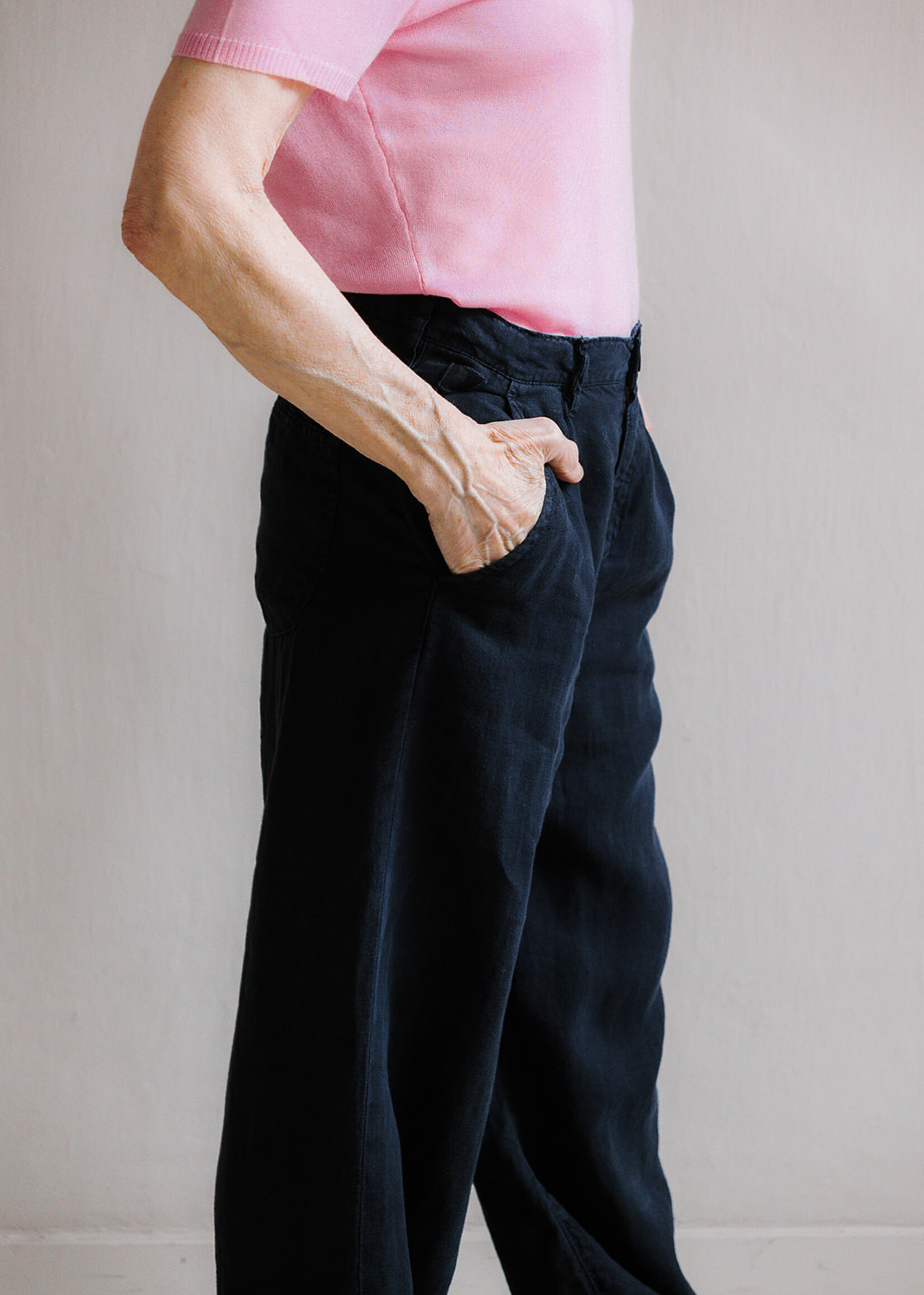 Lois Skater pleats linen  navy