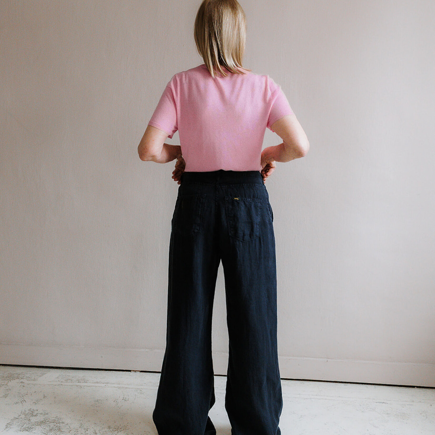 Lois Skater pleats linen  navy