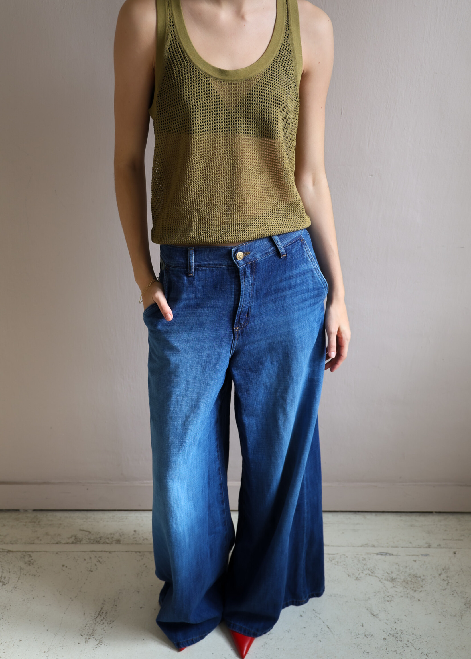 Lois Marlene pear linen cross stone