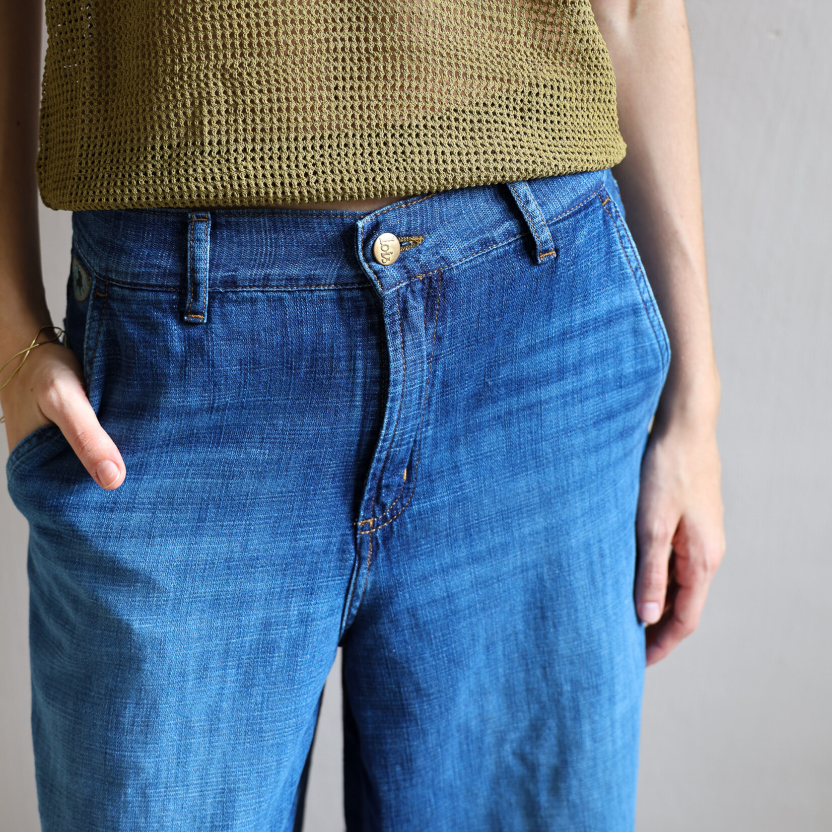 Lois Marlene pear linen cross stone