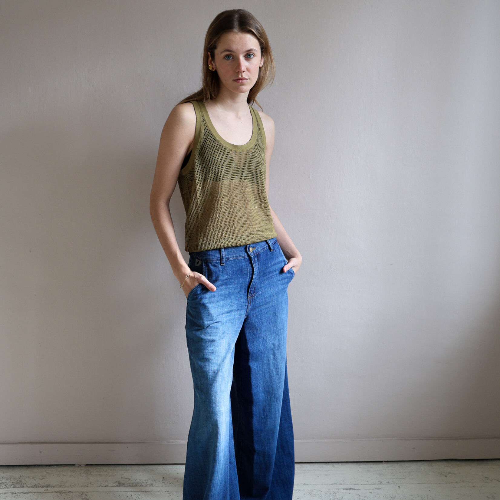 Lois Marlene pear linen cross stone
