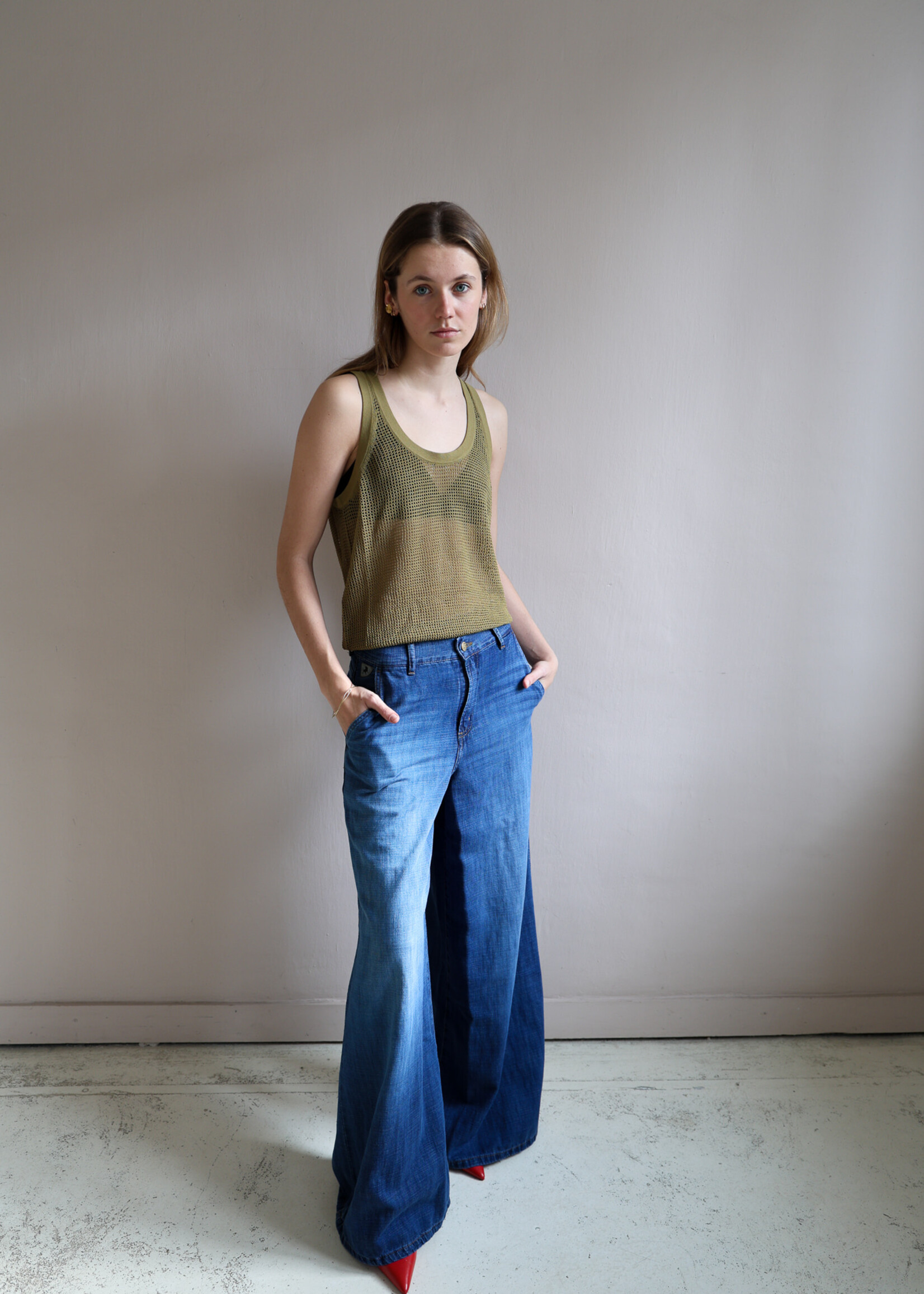 Lois Marlene pear linen cross stone