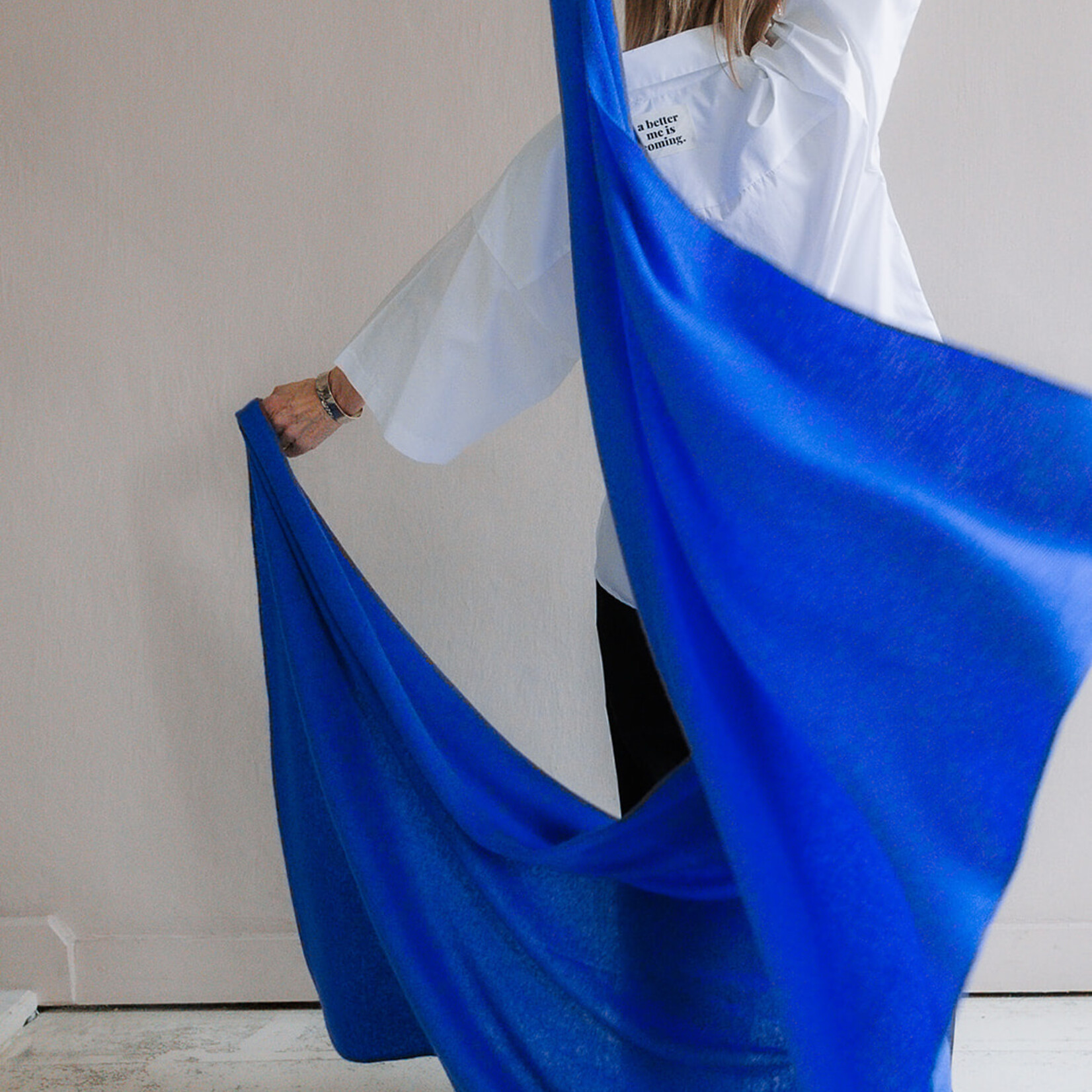 White + Warren Cashmere Travel Wrap  cobalt blue